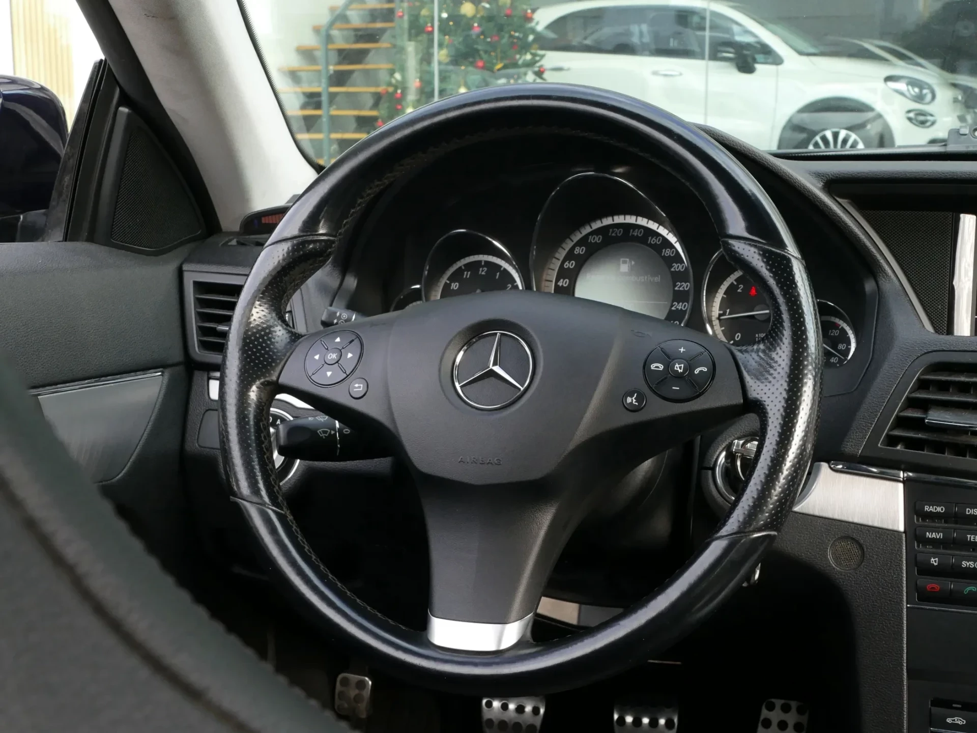 Mercedes-Benz E 250 CDi Avantgarde BlueEfficiency 23