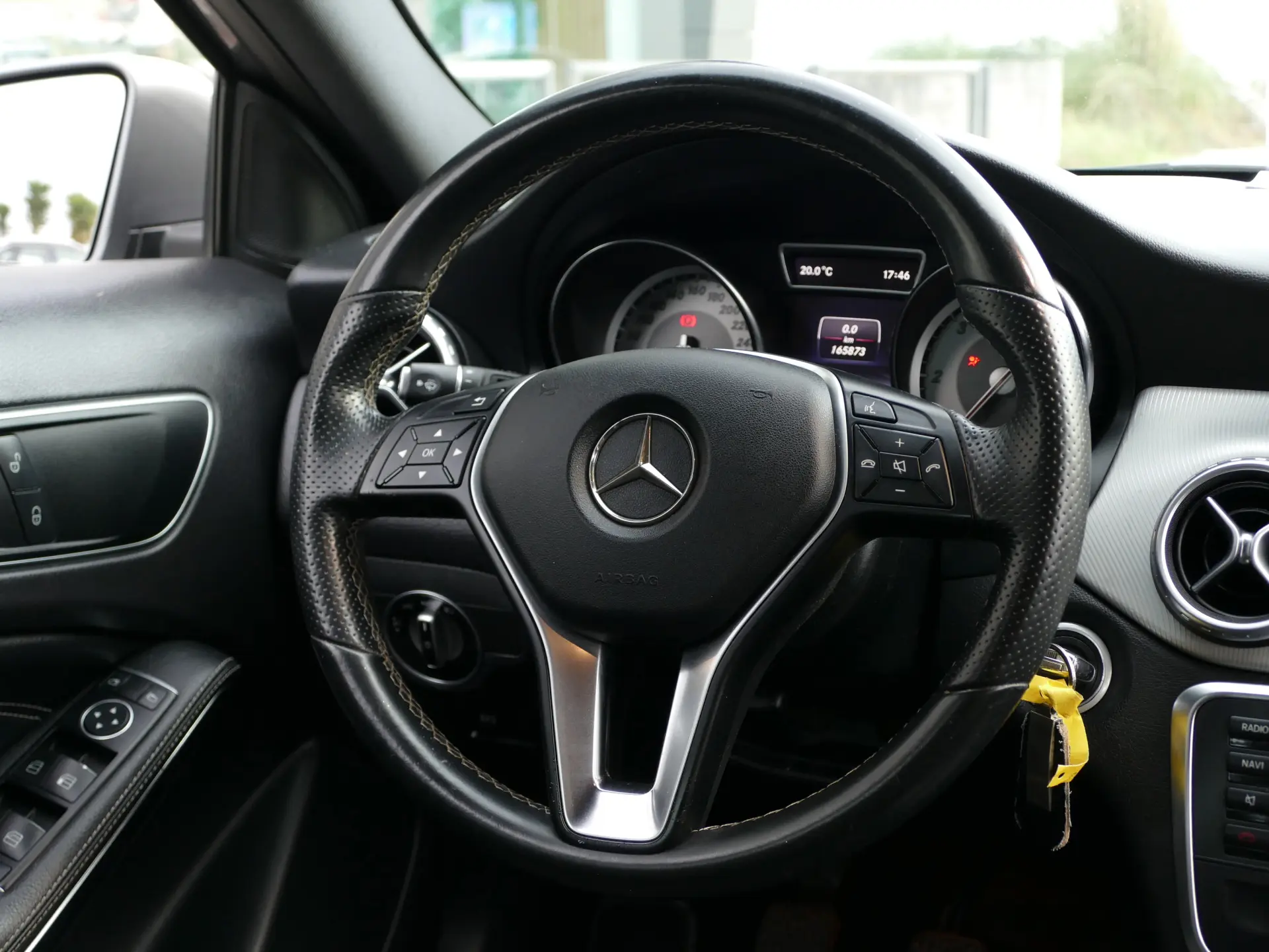 Mercedes-Benz GLA 180 CDi Urban 31