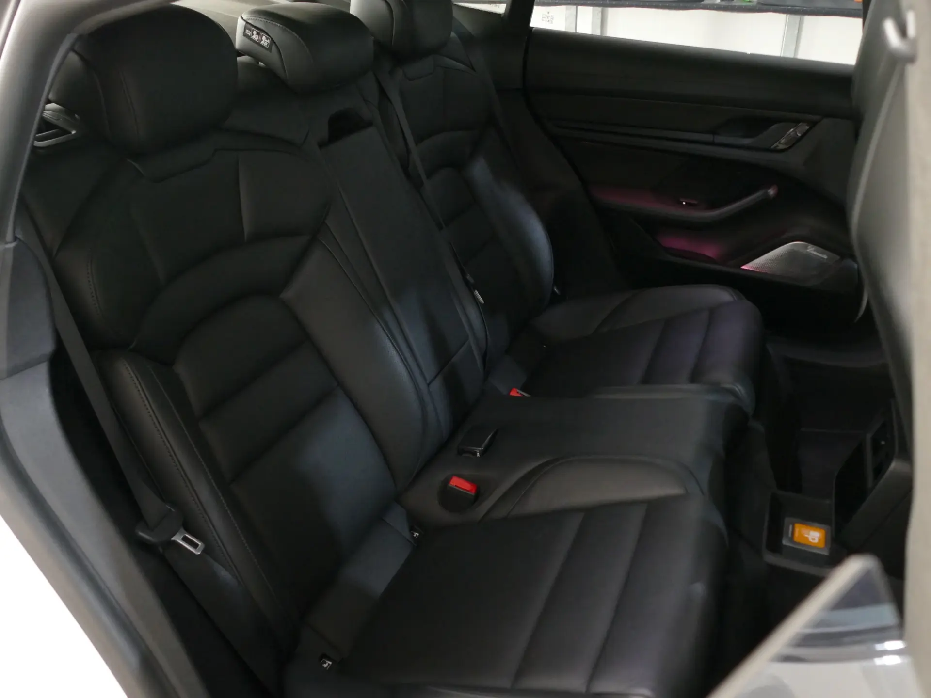Porsche Taycan Turbo S 34