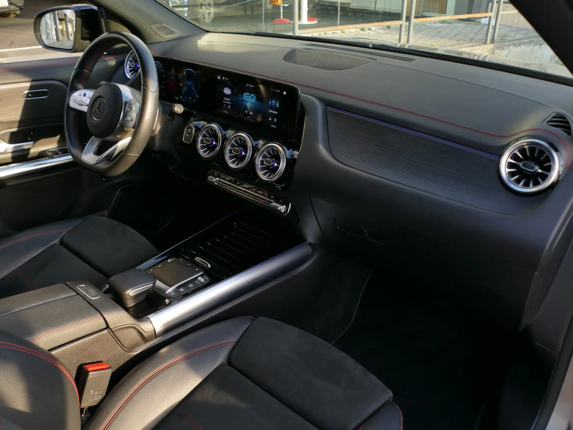 Mercedes-Benz EQA 250 AMG Line 30