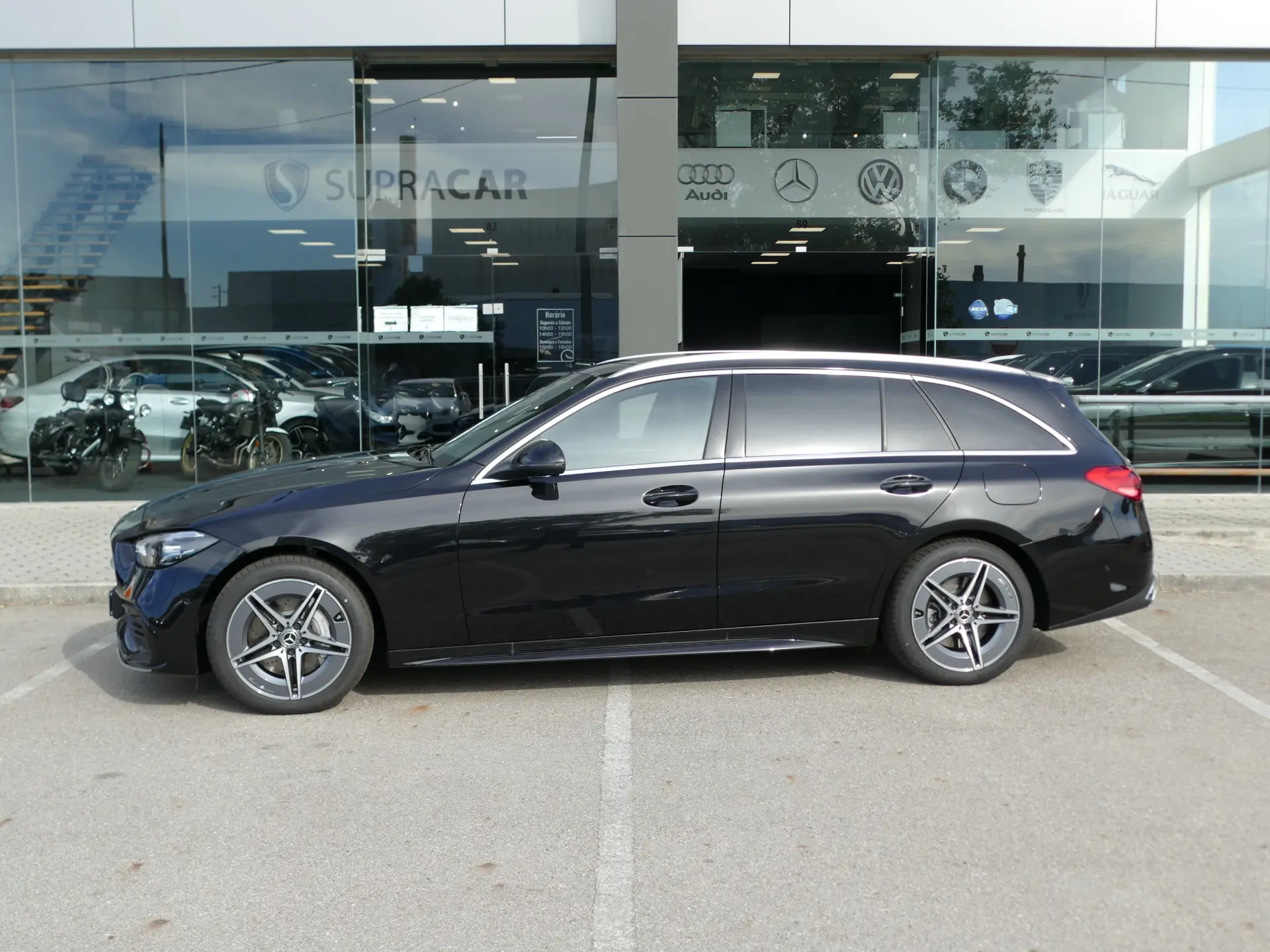 Mercedes-Benz C 300 e AMG Line 38