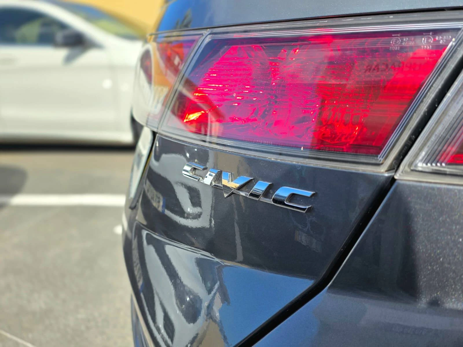Honda Civic 1.4 i-VTEC Elegance 18