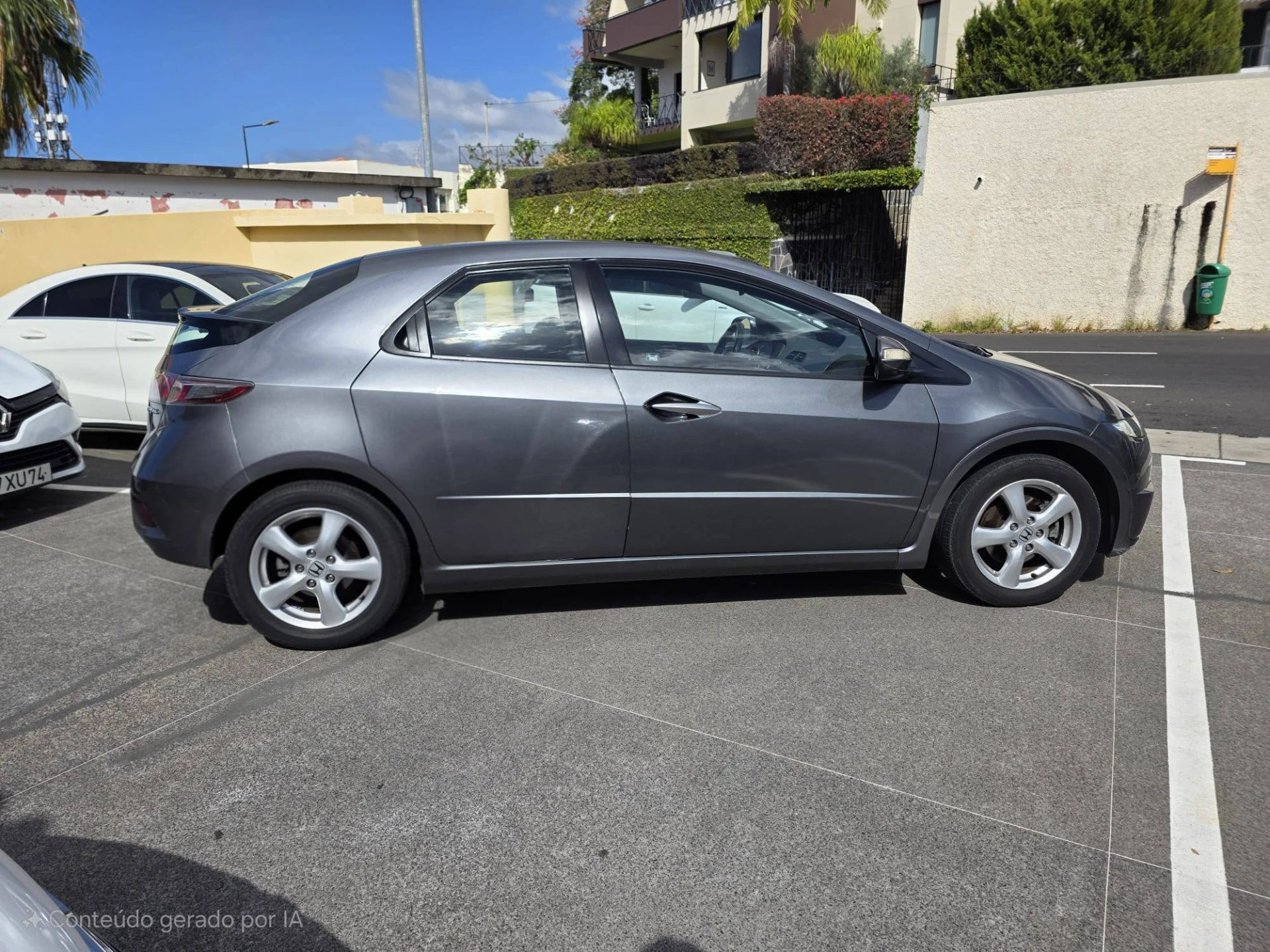 Honda Civic 1.4 i-VTEC Elegance 4