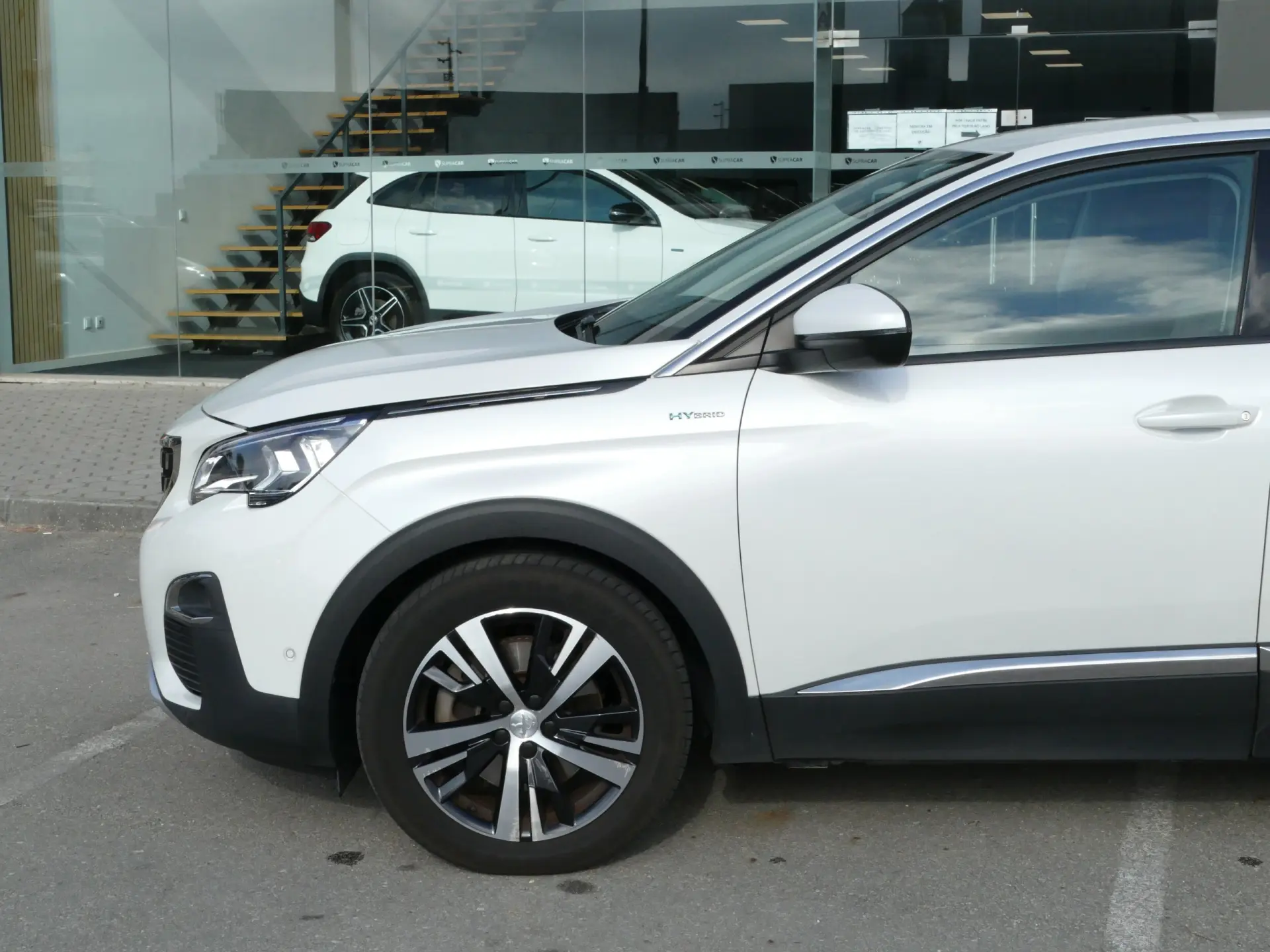 Peugeot 3008 1.6 Hybrid Allure Pack e-EAT8 12