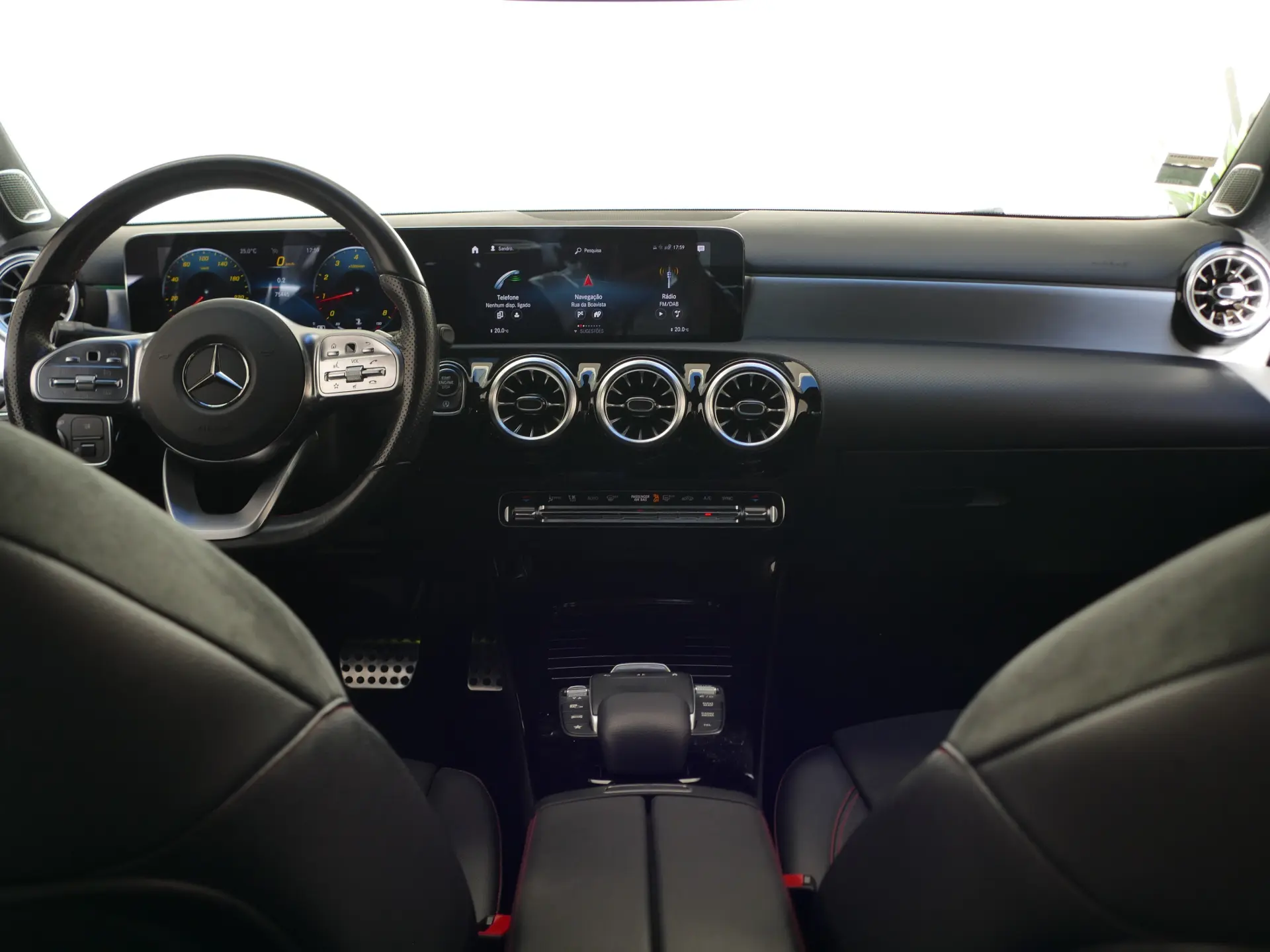 Mercedes-Benz A 200 Limousine AMG Line Aut. 38