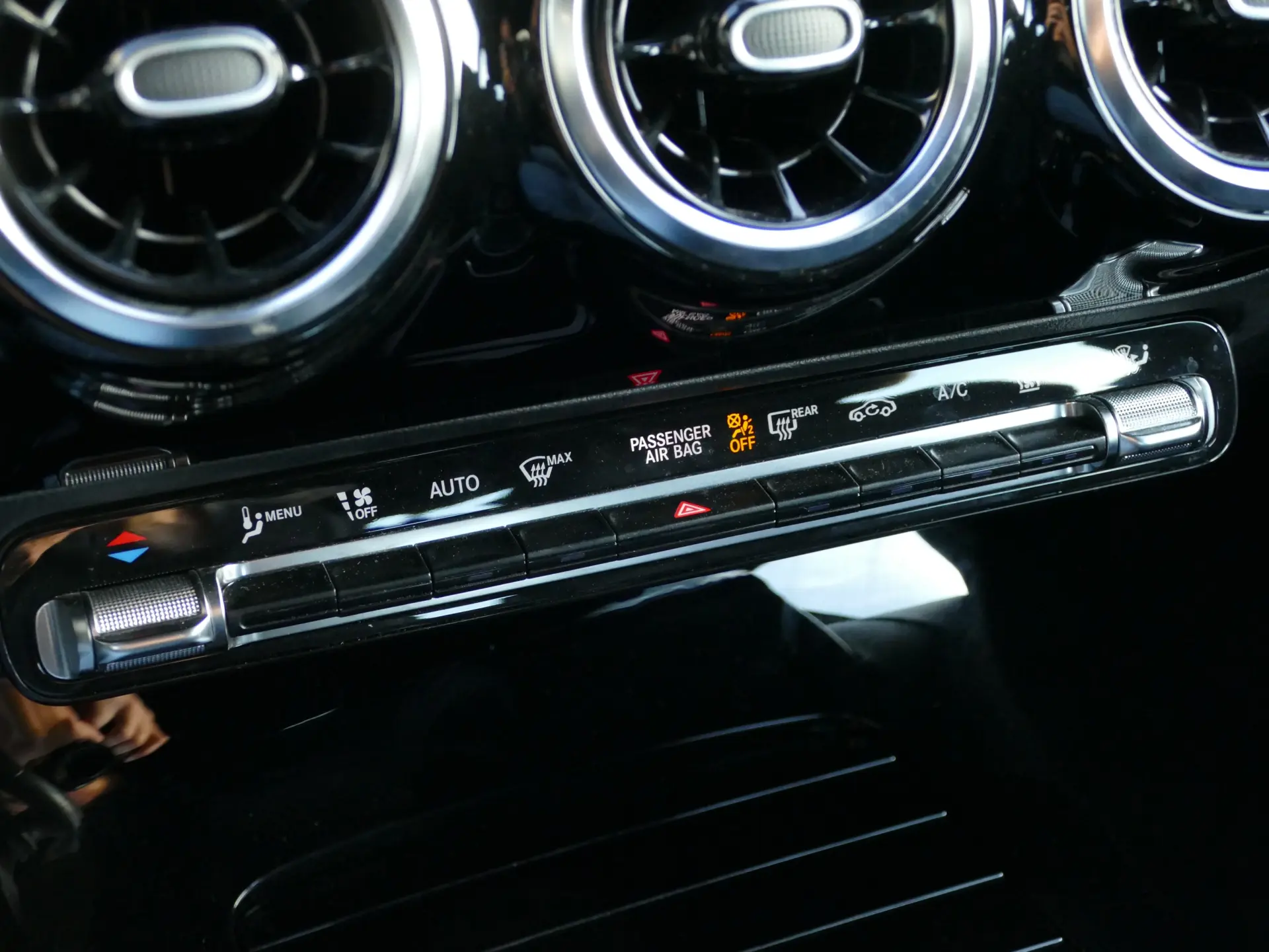 Mercedes-Benz A 250 e Style Plus 23