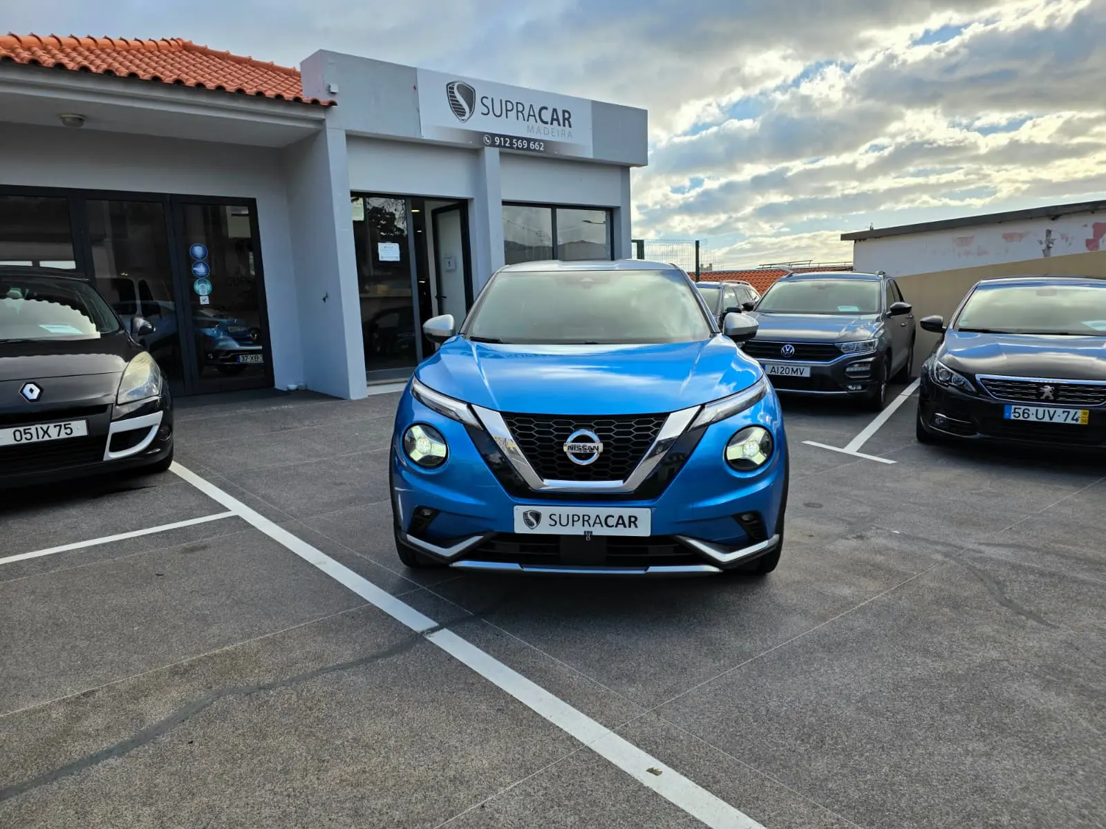 Nissan Juke 1.0 DIG-T N-Design C.Two Tone S. 2