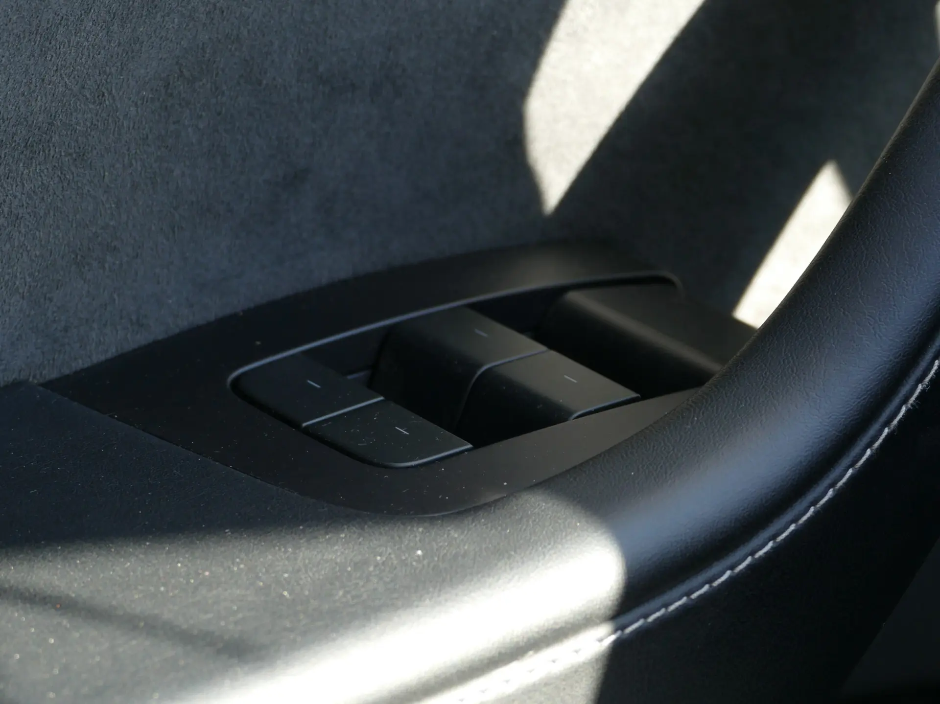 Tesla Model Y Tração Traseira 31