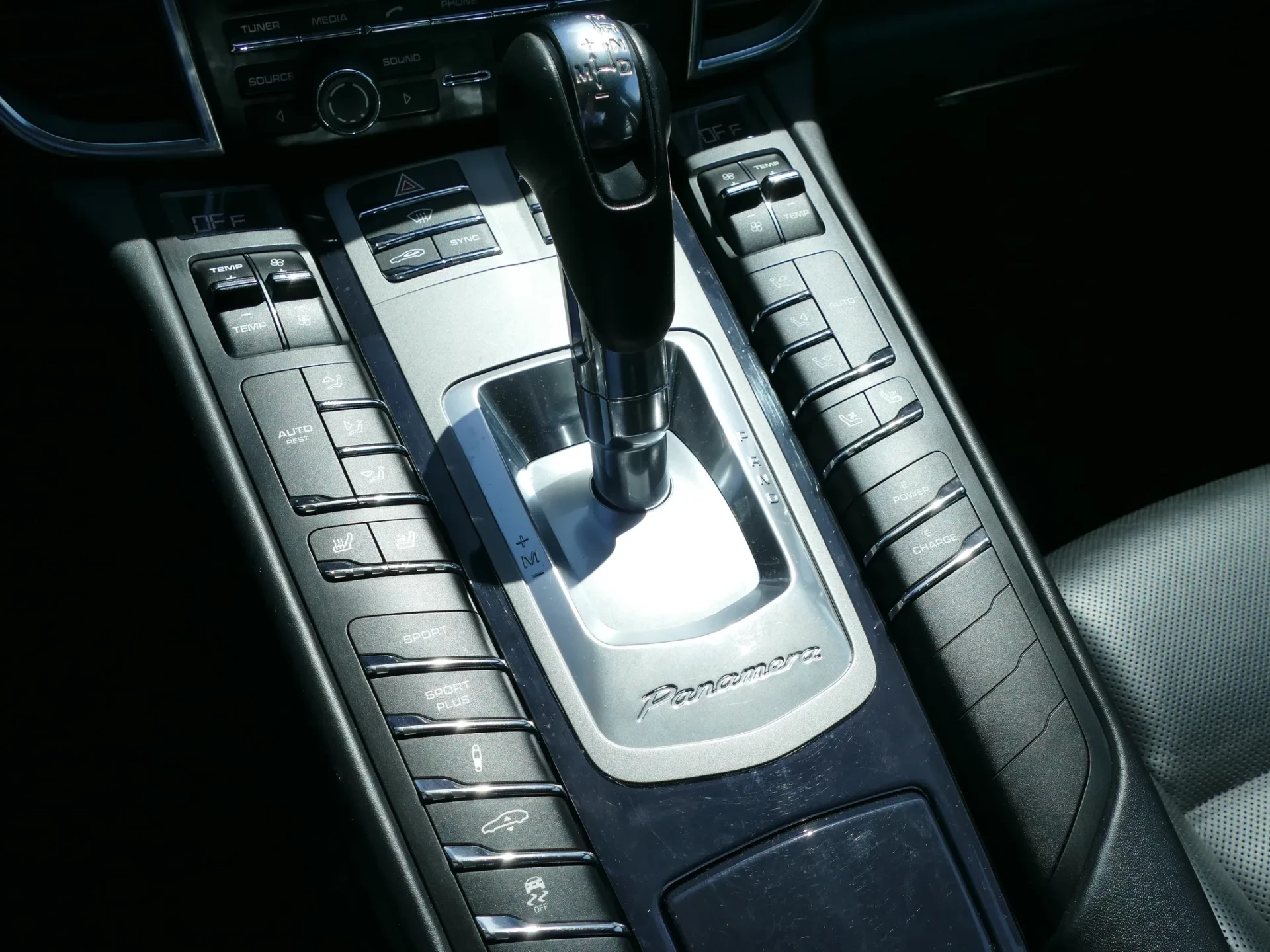 Porsche Panamera S e-Hybrid 13