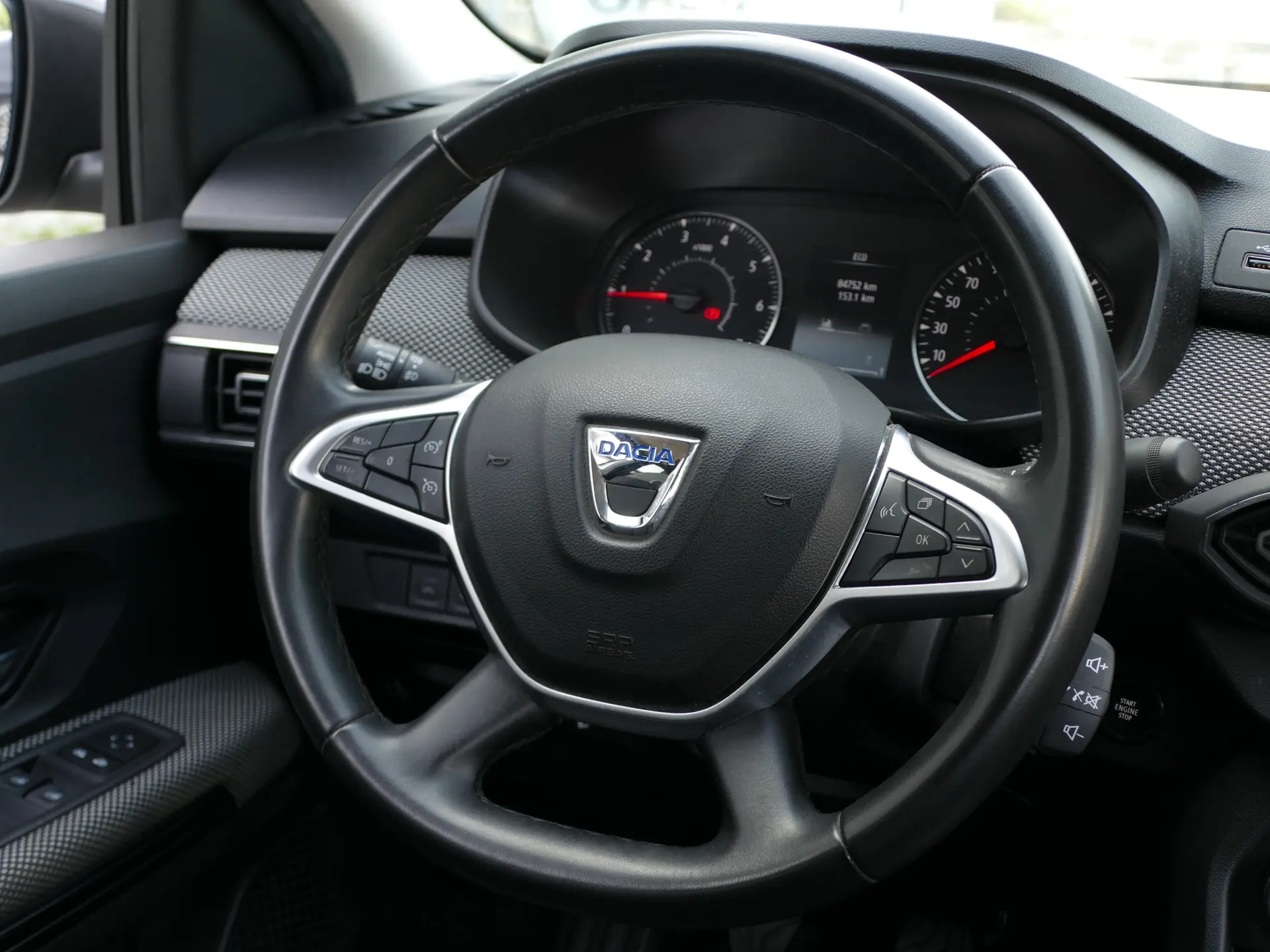 Dacia Jogger 1.0 ECO-G Expression 7L Bi-Fuel 33