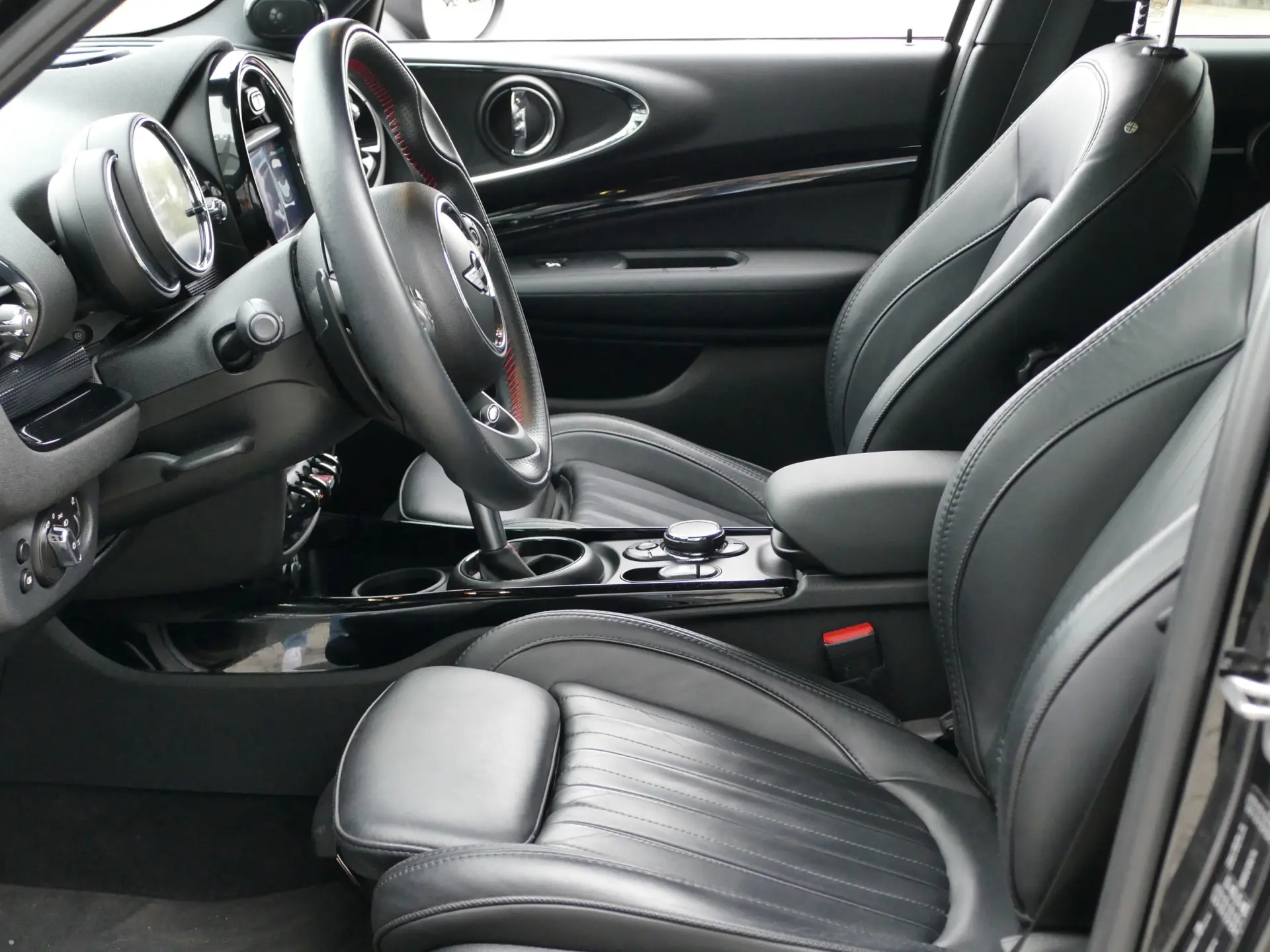 MINI Clubman John Cooper Works ALL4 Auto Desp. 29
