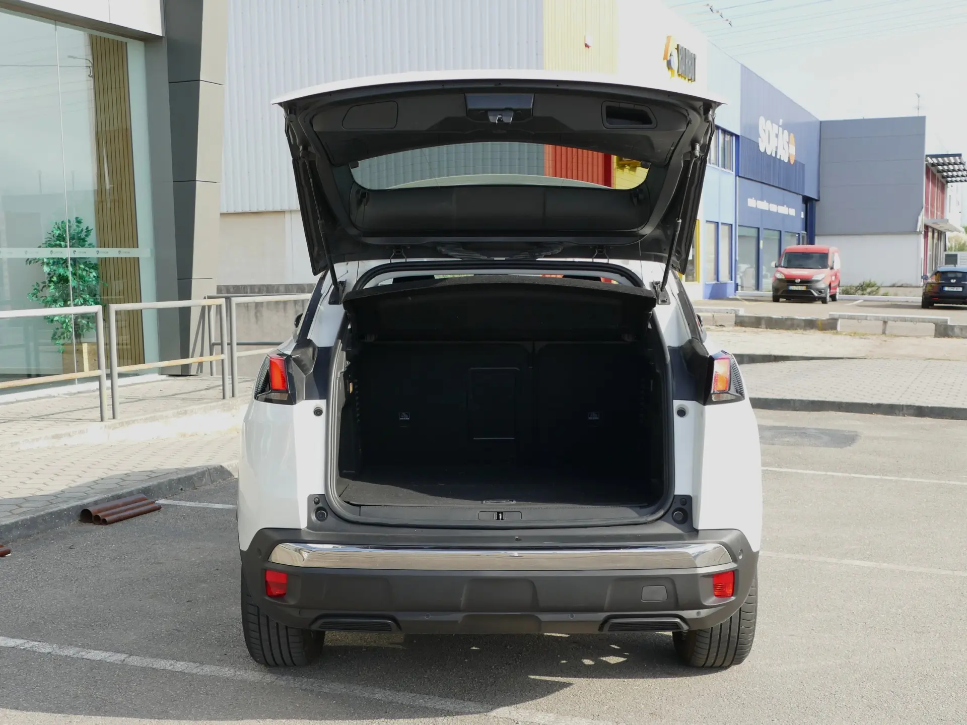 Peugeot 3008 1.6 Hybrid Allure Pack e-EAT8 11