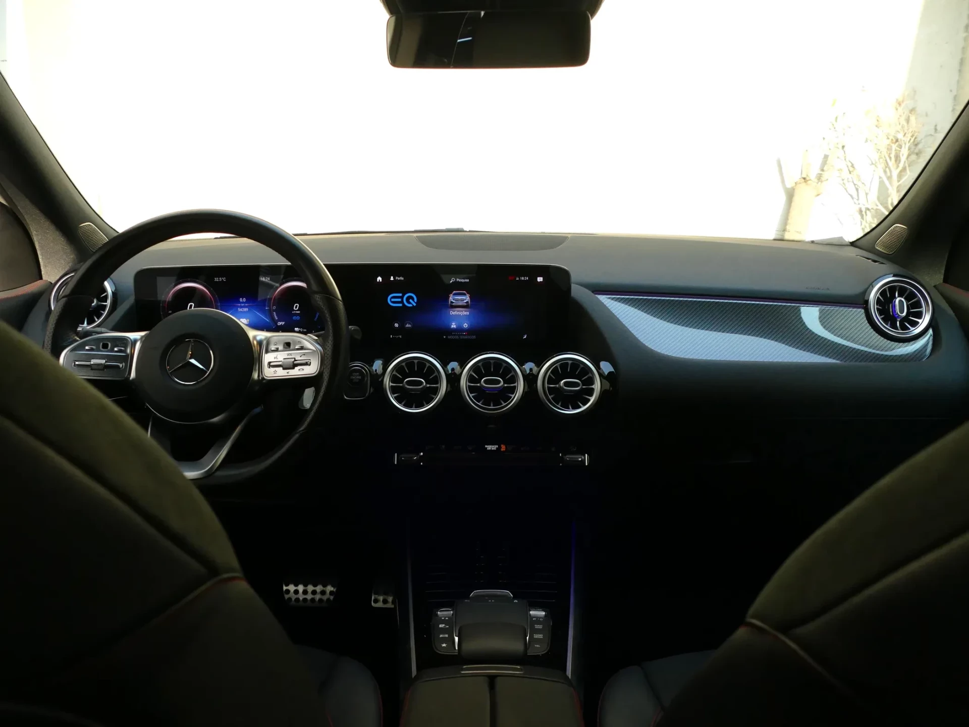 Mercedes-Benz GLA 250 e AMG Line 34