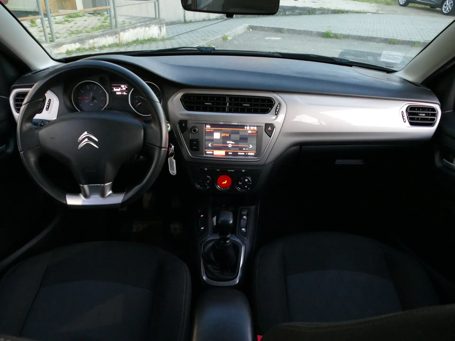 Citroen C-Elysée 1.5 BlueHDi Shine 36