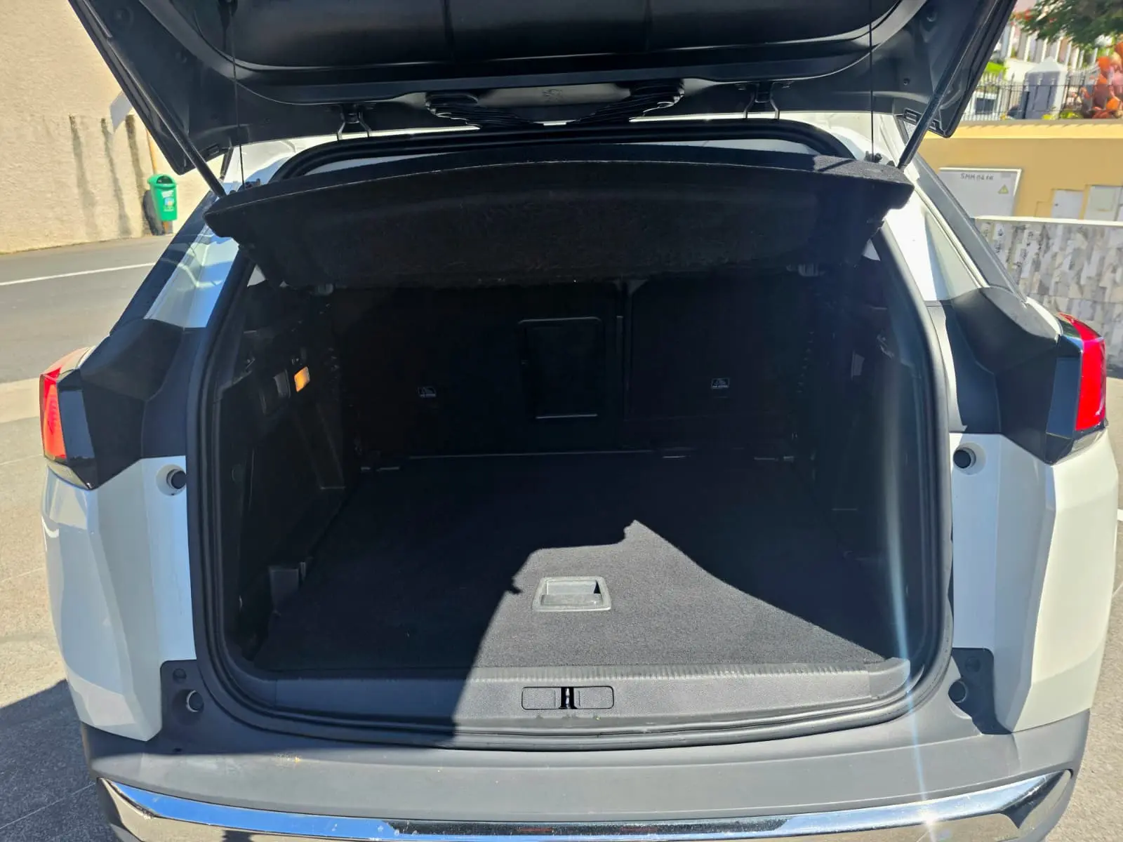Peugeot 3008 1.2 PureTech Allure 13