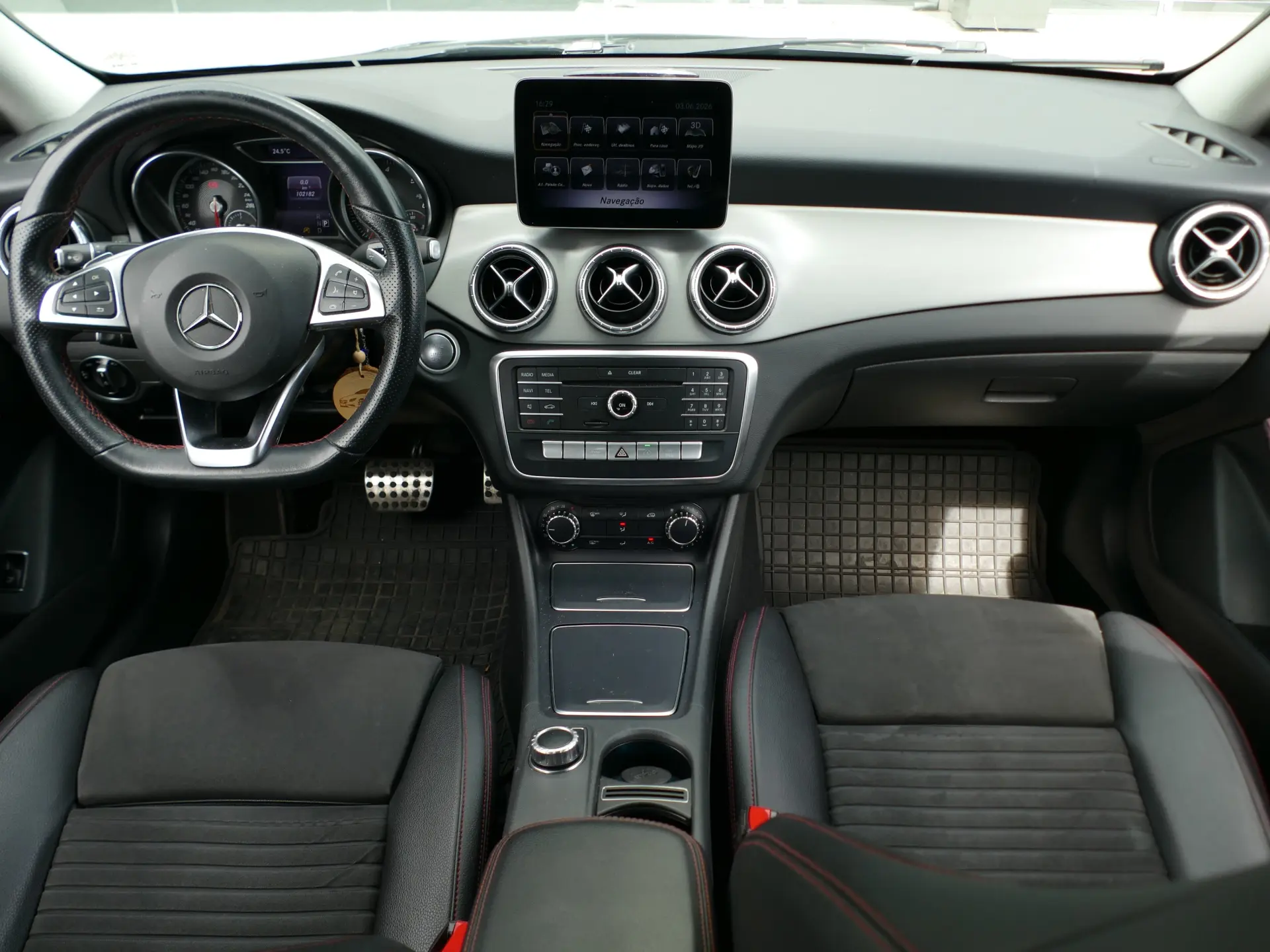 Mercedes-Benz CLA 200 d AMG Line Aut. 35