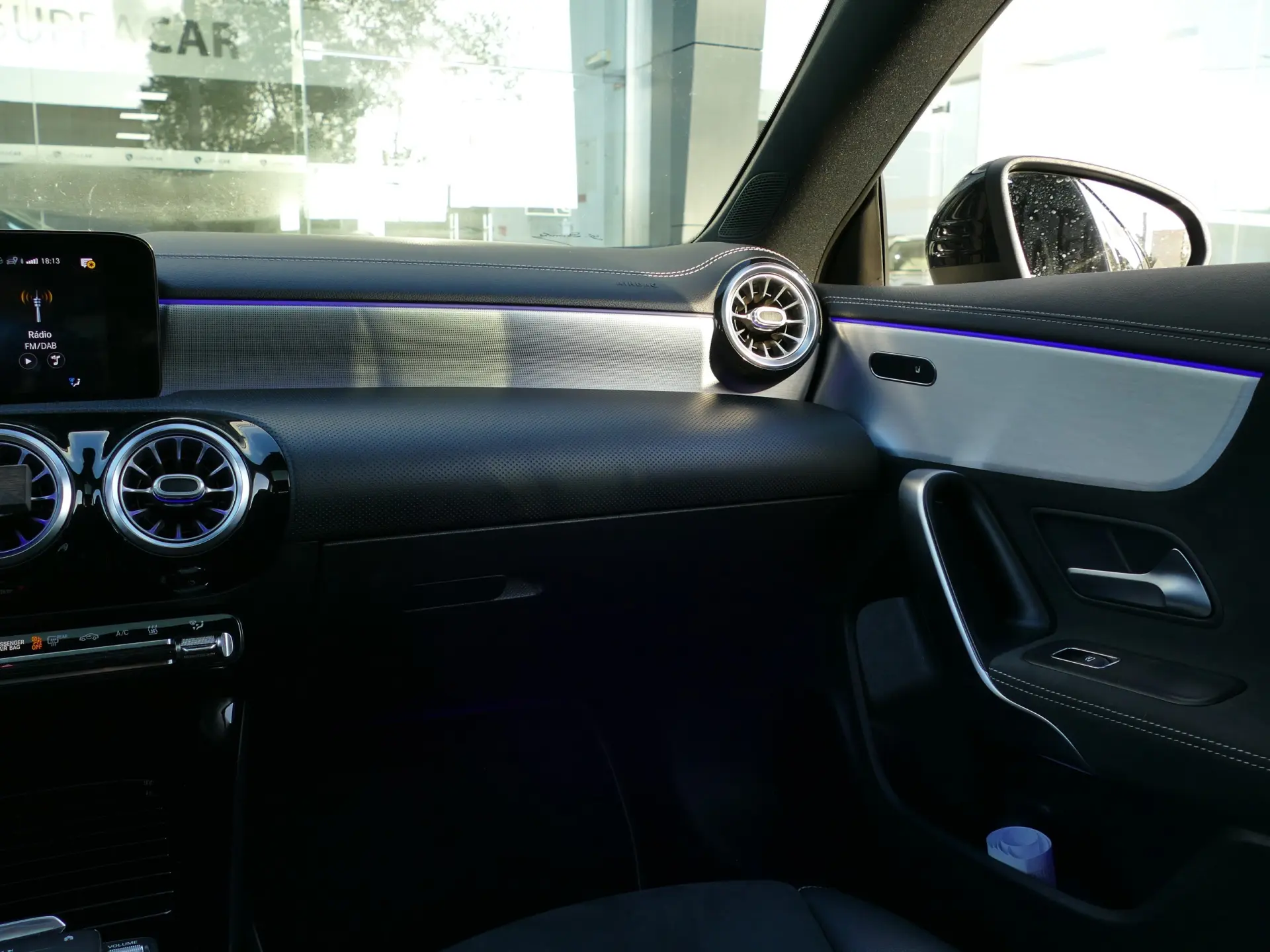 Mercedes-Benz CLA 250 e Shooting Brake AMG Line 32