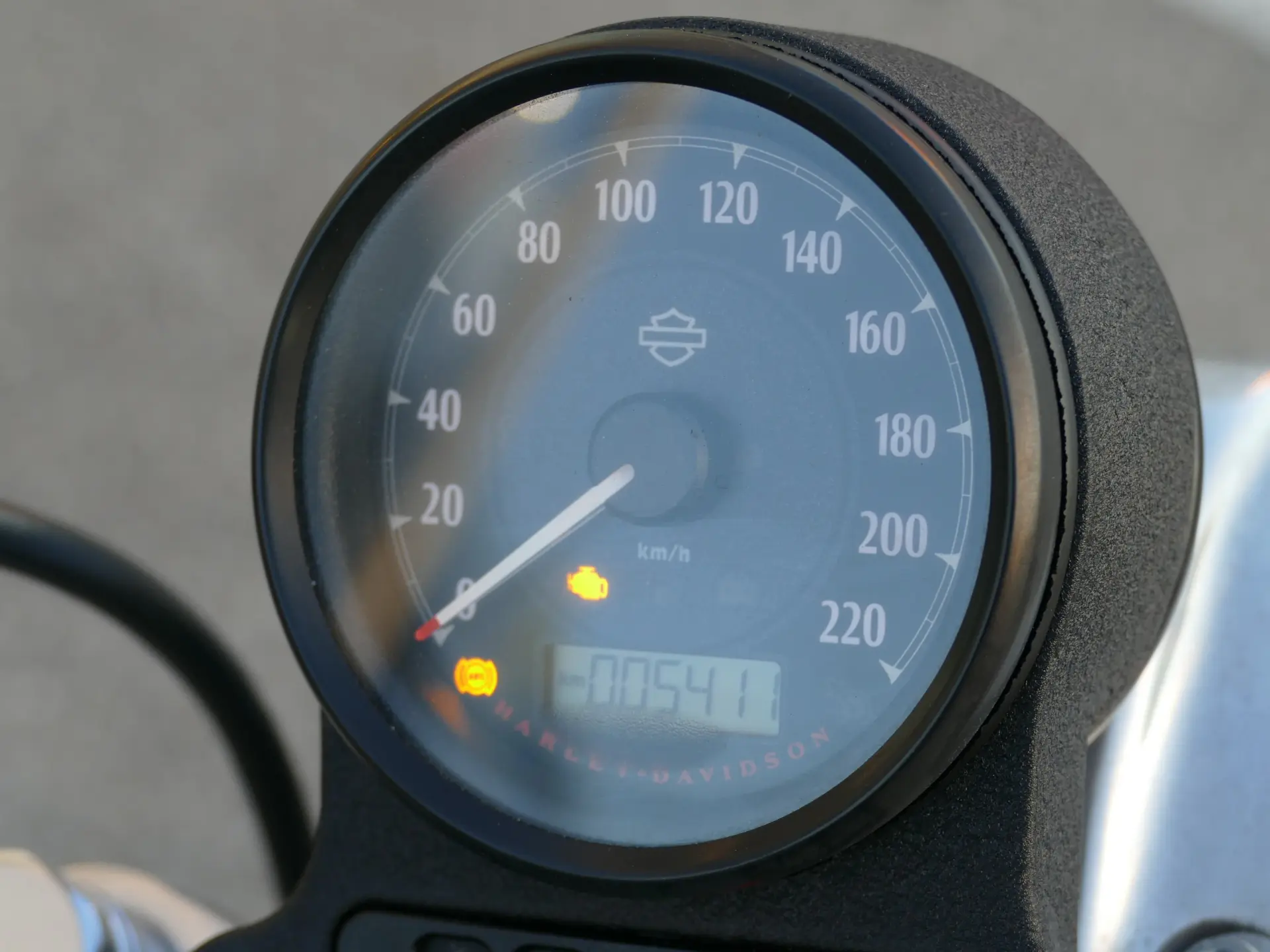 Harley-Davidson 883 L SUPERLOW 23