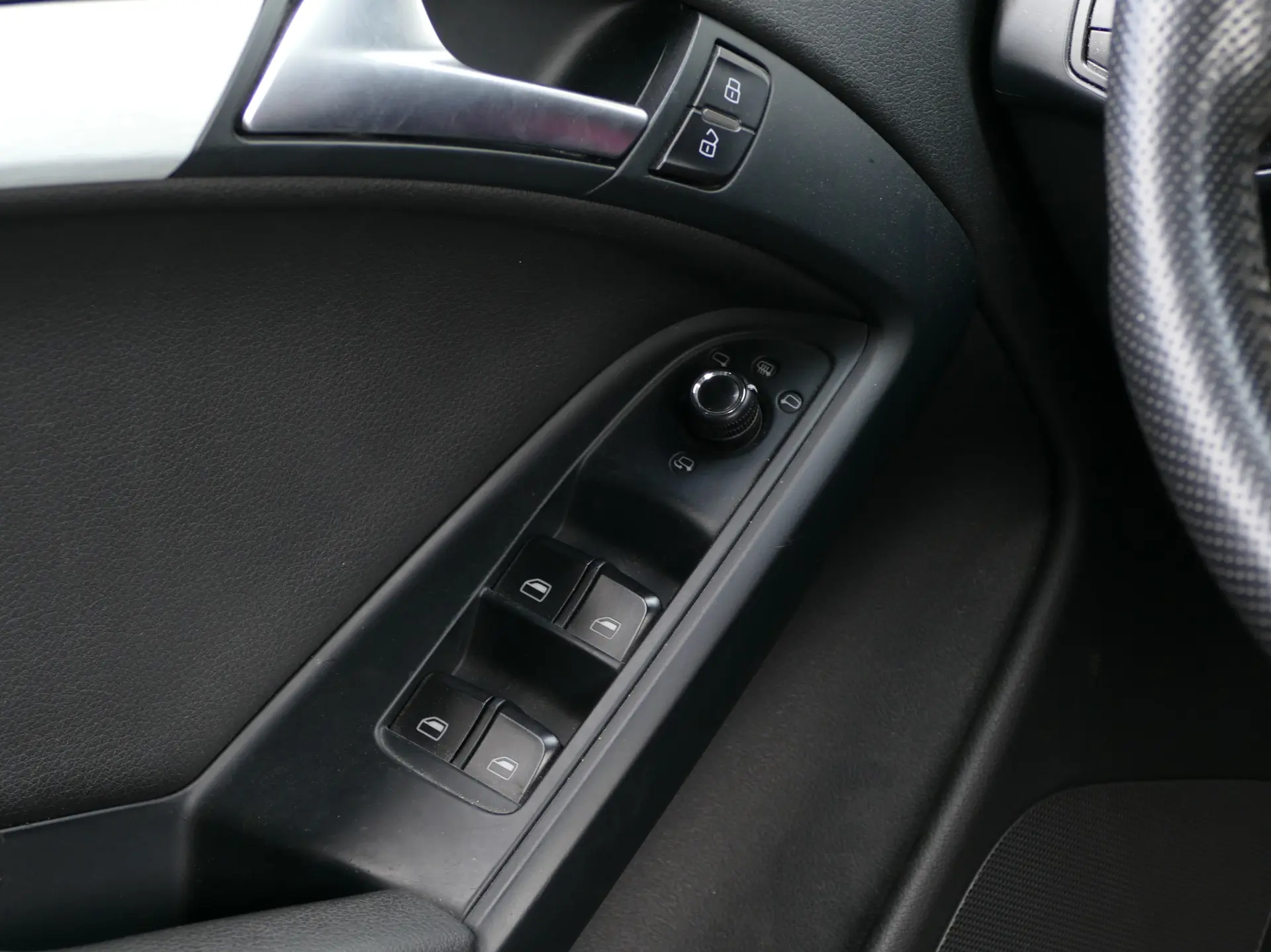 Audi A5 Cabrio 2.0 TDi S-line 32