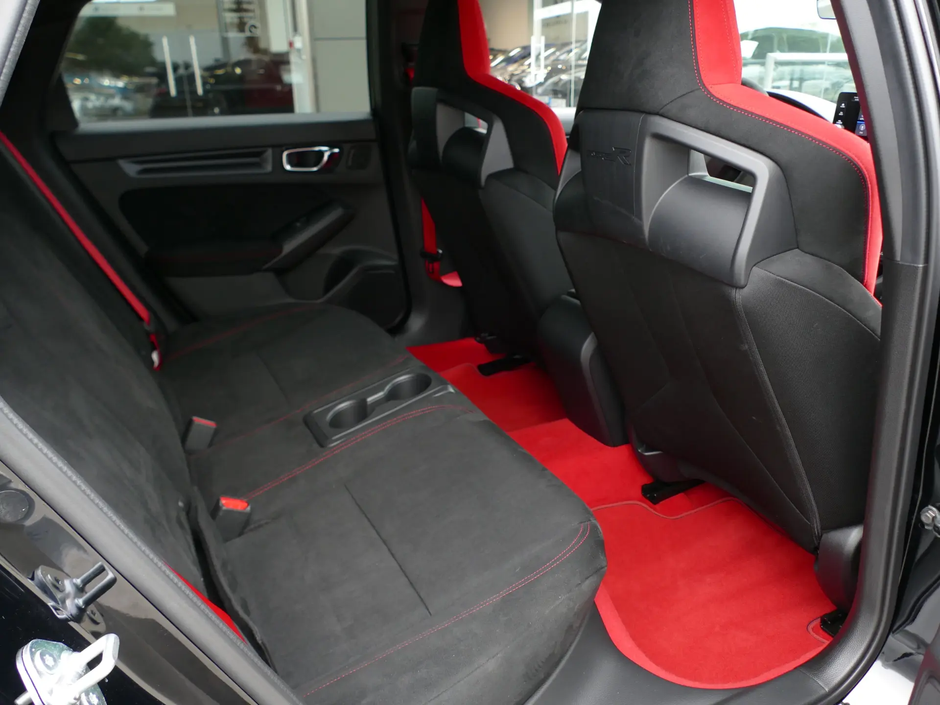 Honda Civic 2.0 i-VTEC Type-R 35