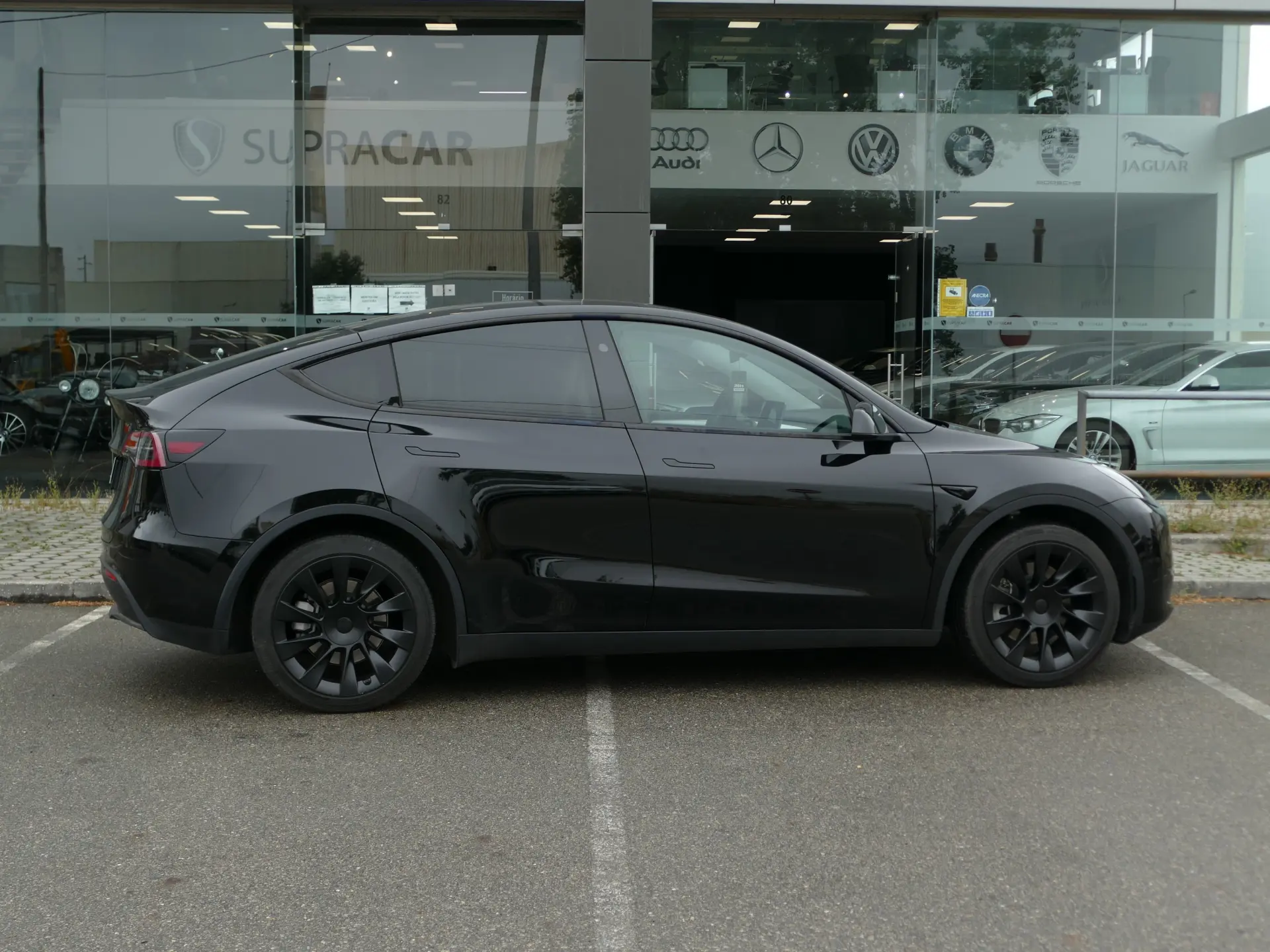 Tesla Model Y Tração Traseira 38
