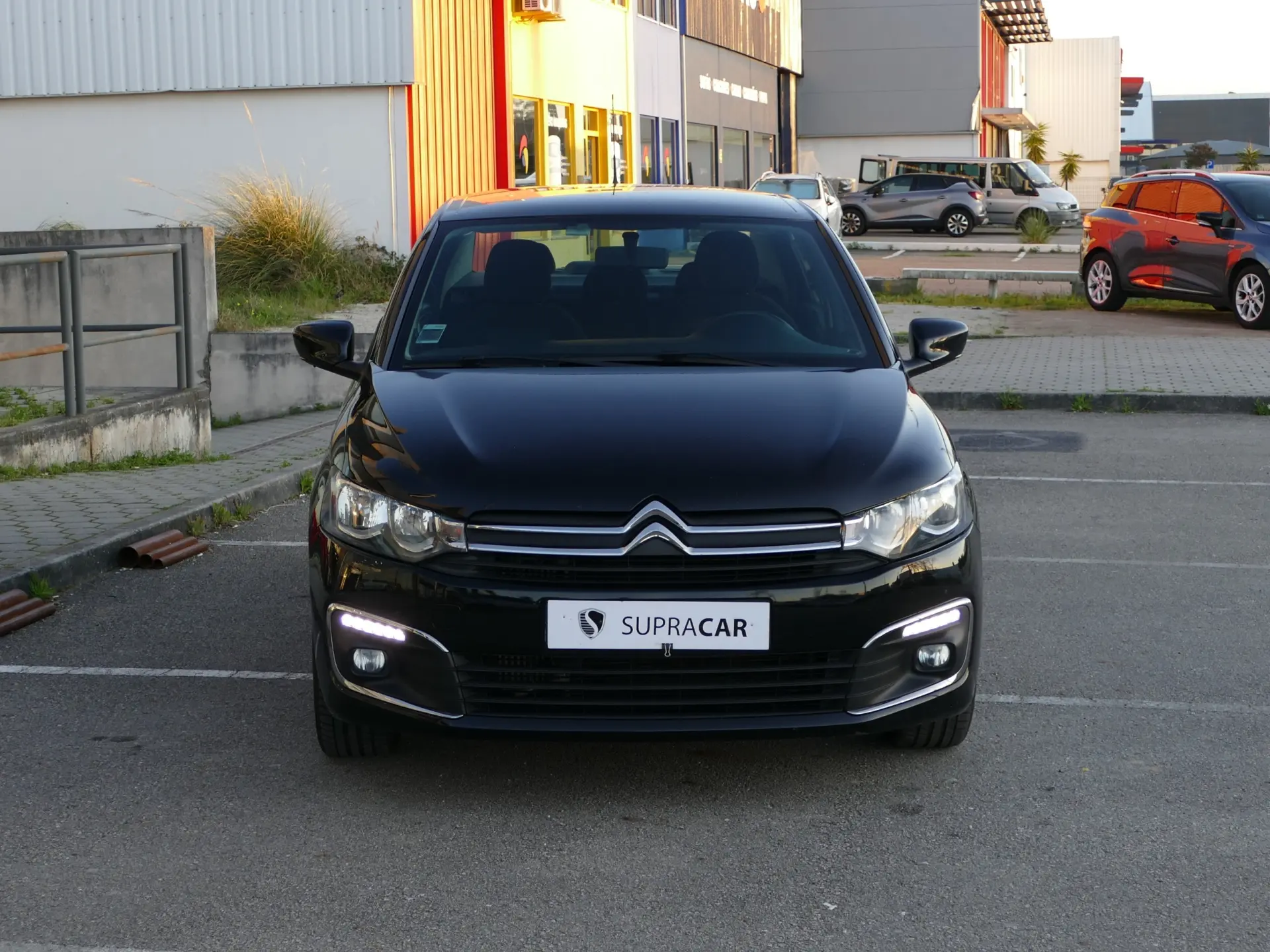 Citroen C-Elysée 1.5 BlueHDi Shine 2
