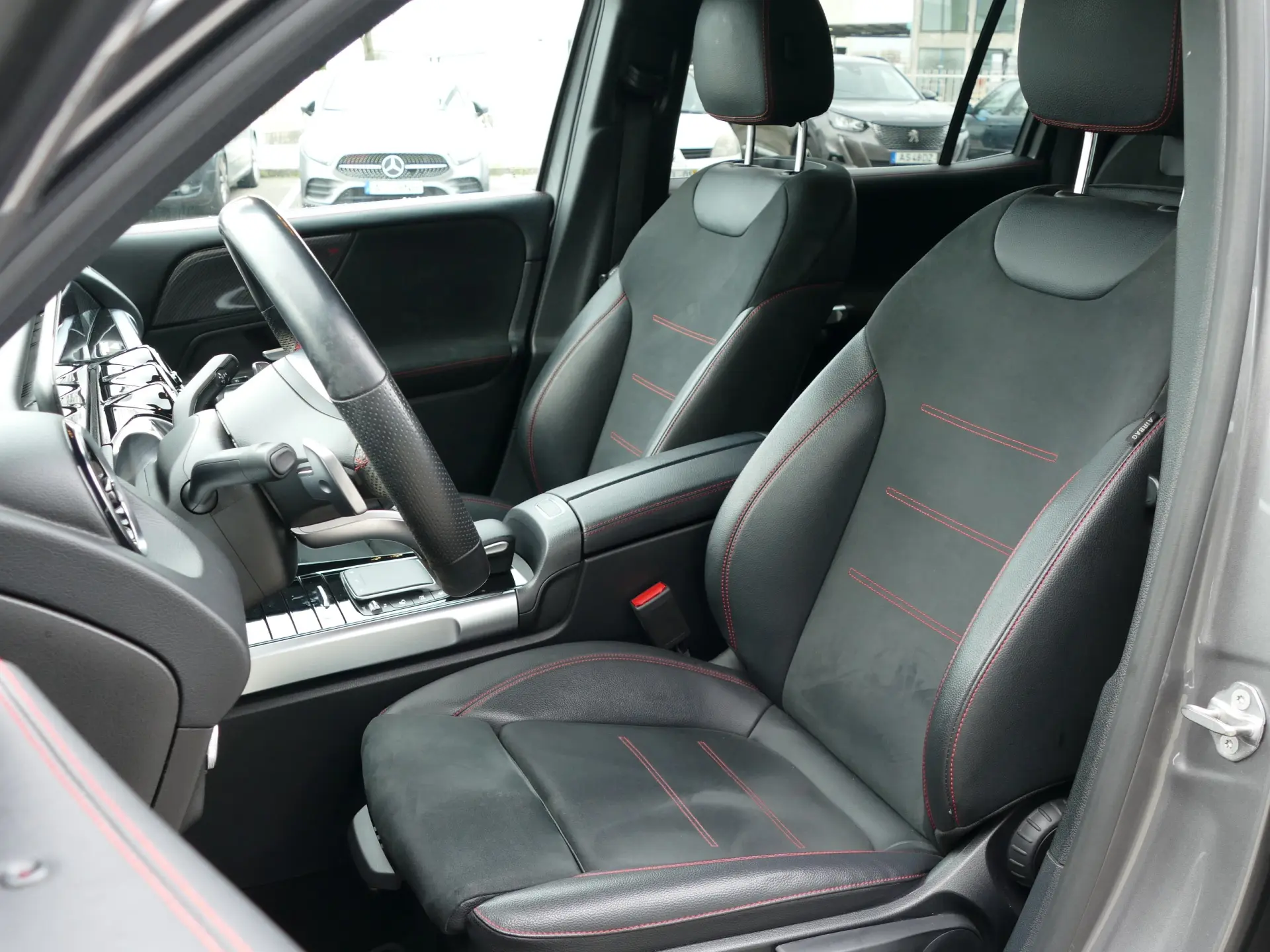 Mercedes-Benz GLB 180 d AMG Line 27