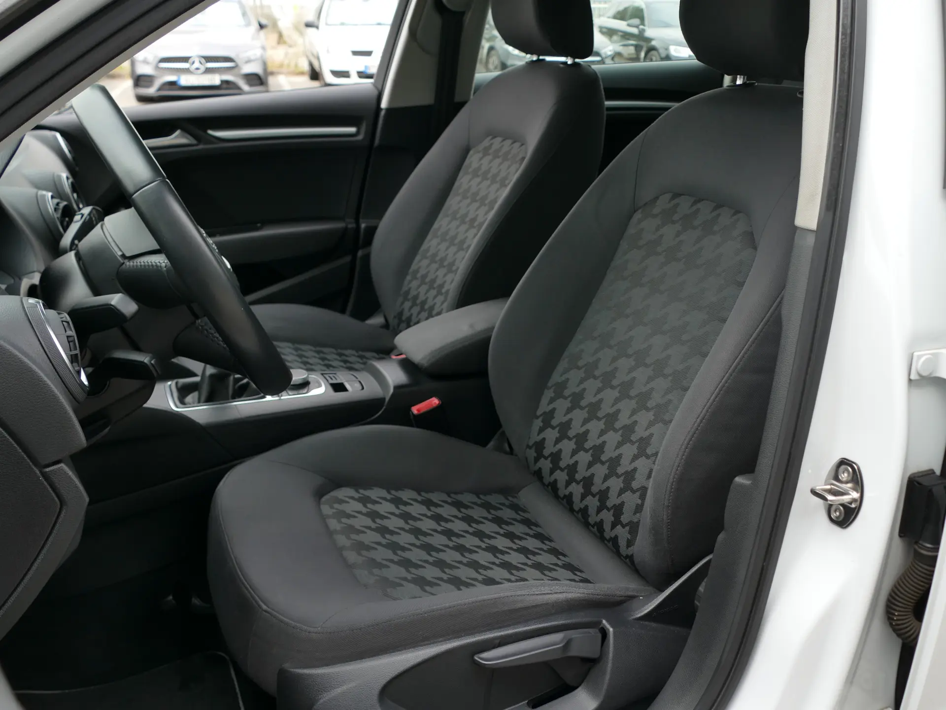 Audi A3 Sportback 1.6 TDI Advance Ultra 24