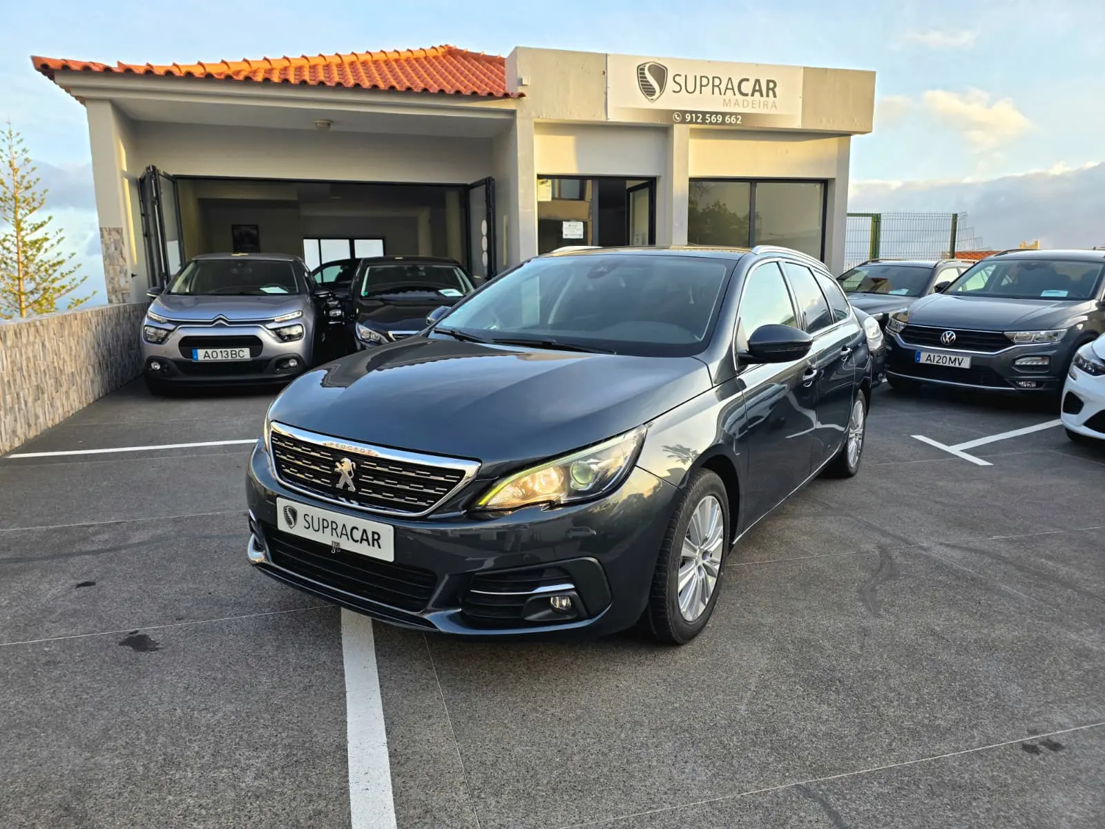 Peugeot 308 1.5 BlueHDi Style EAT8 1