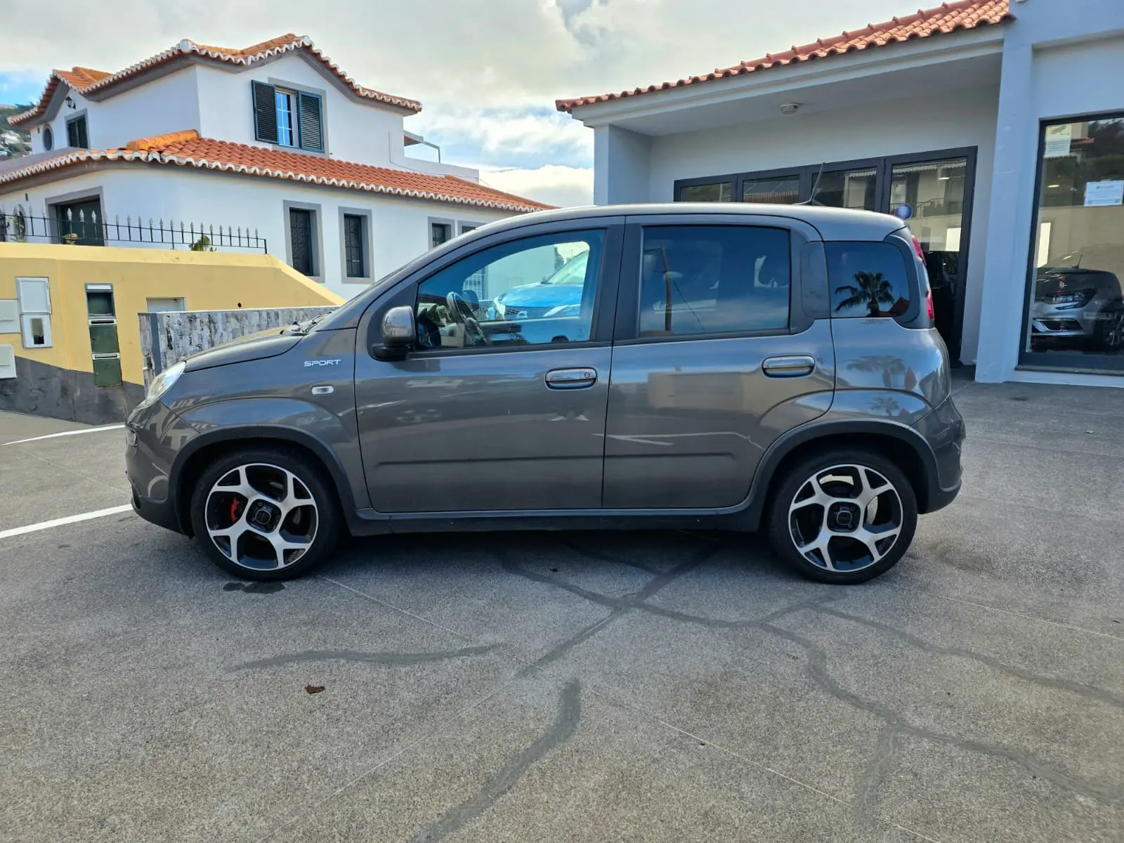 Fiat Panda 1.0 Hybrid Sport 8