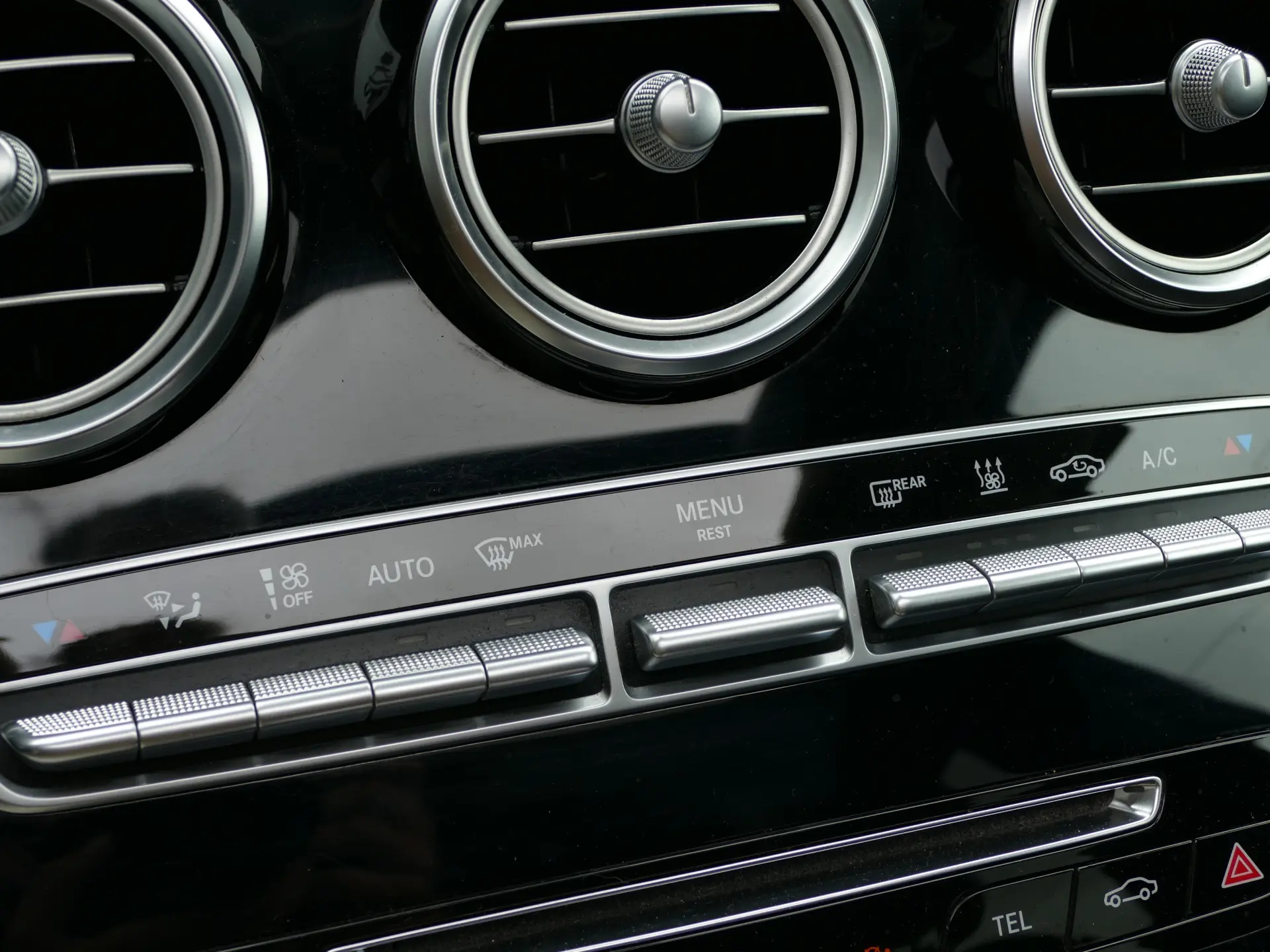 Mercedes-Benz GLC 220 d 4Matic 9G-TRONIC AMG Line 25