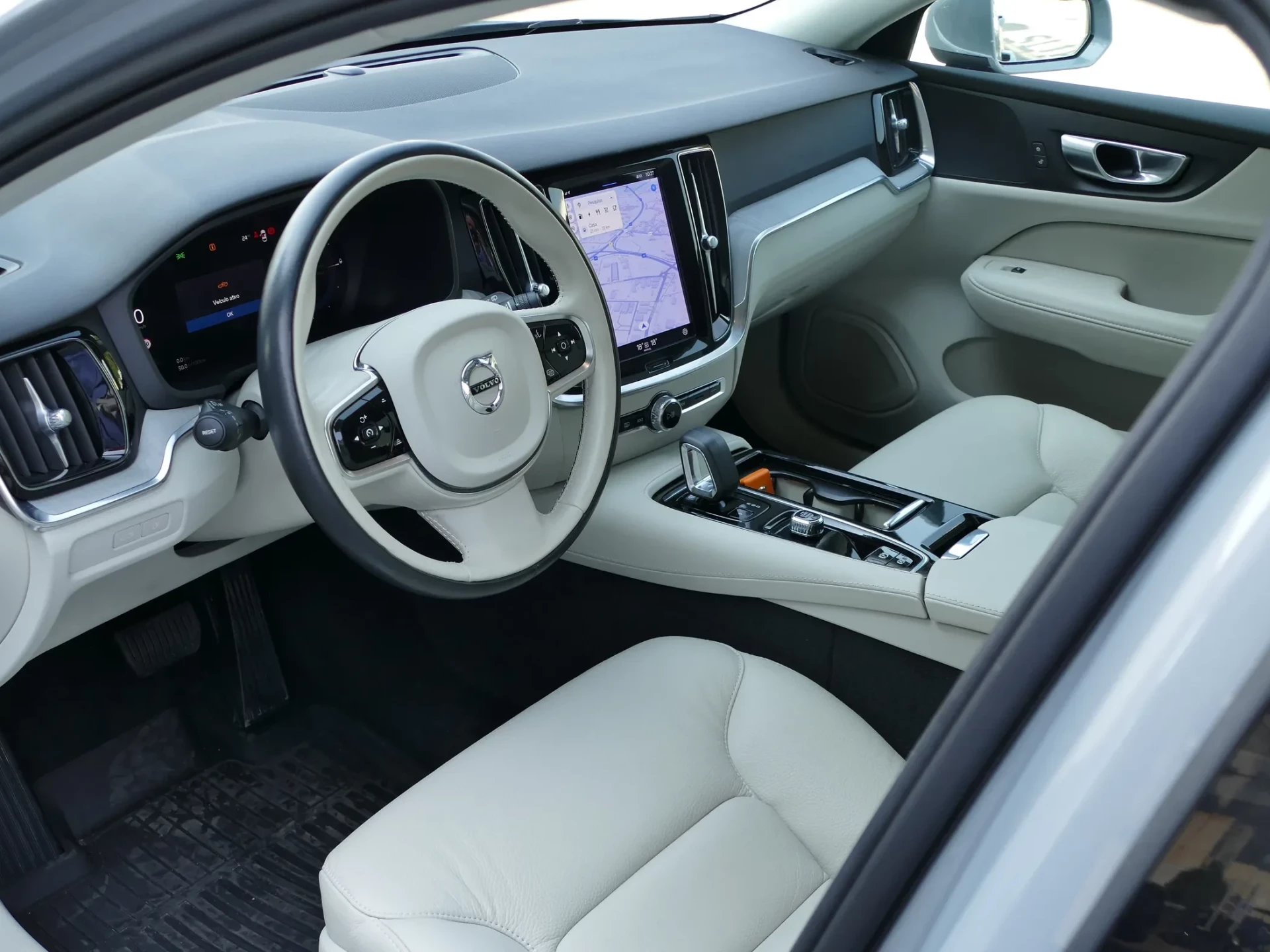 Volvo V60 2.0 T6 AWD TE Core 23