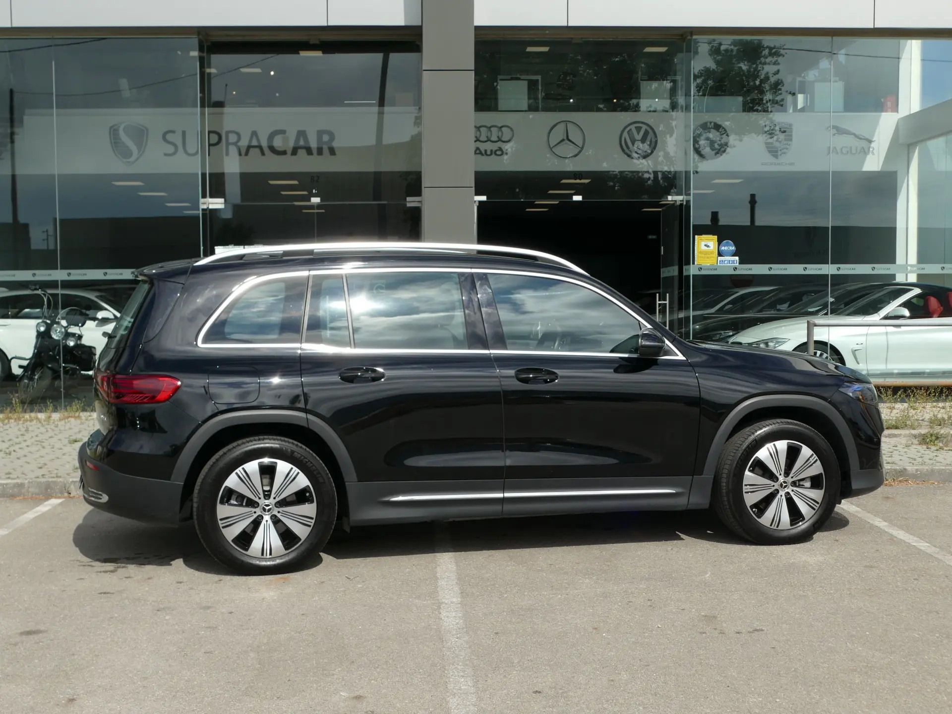 Mercedes-Benz EQB 300 4Matic Progressive 41