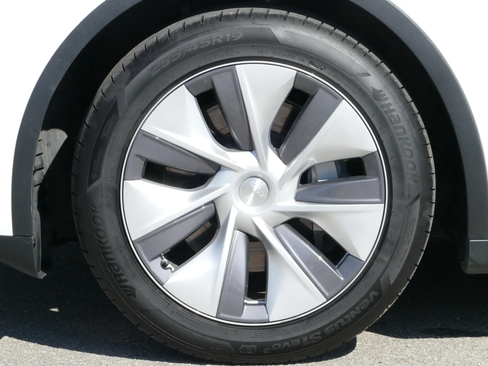 Tesla Model Y Tração Traseira 7