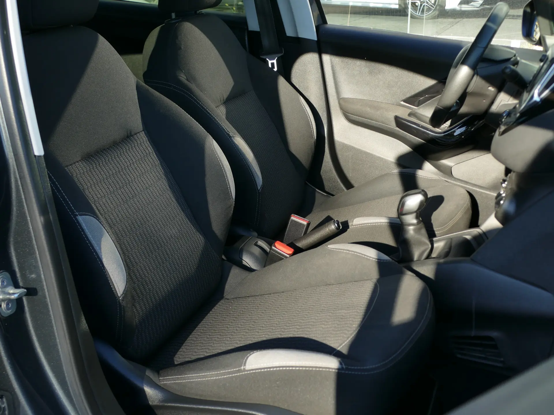 Peugeot 208 1.4 HDi Active 27