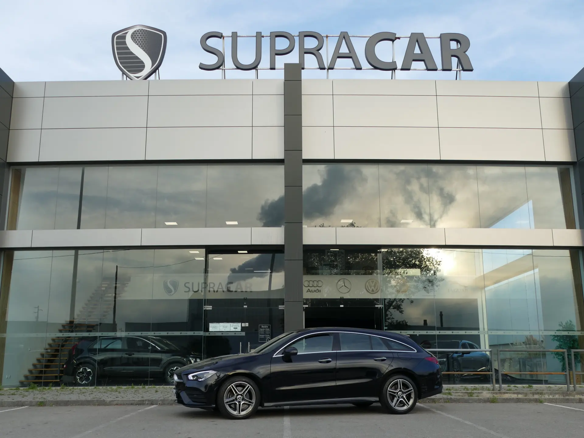 Mercedes-Benz CLA 250 e Shooting Brake AMG Line 40