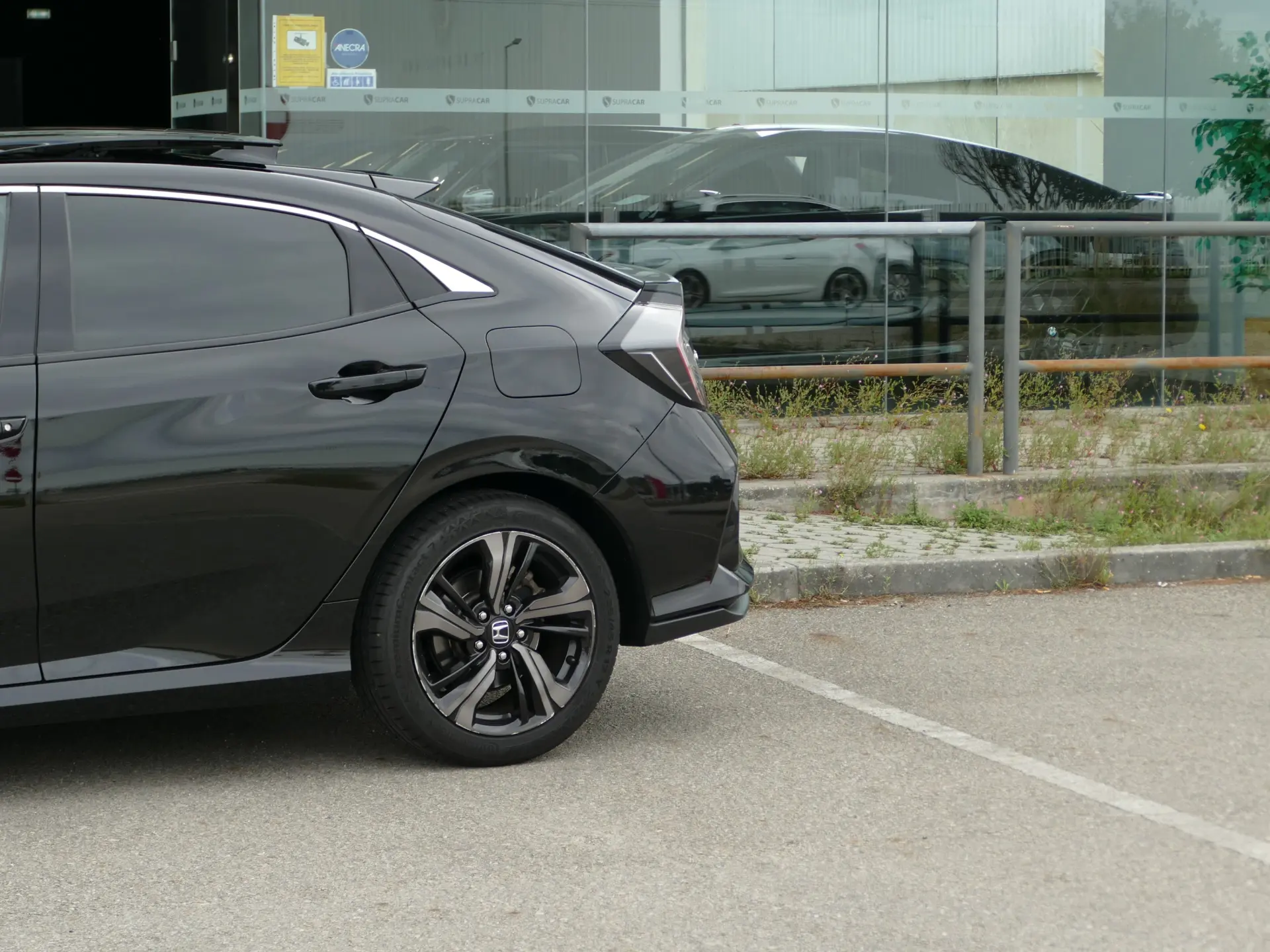 Honda Civic 1.6 i-DTEC Executive Premium 9AT 16