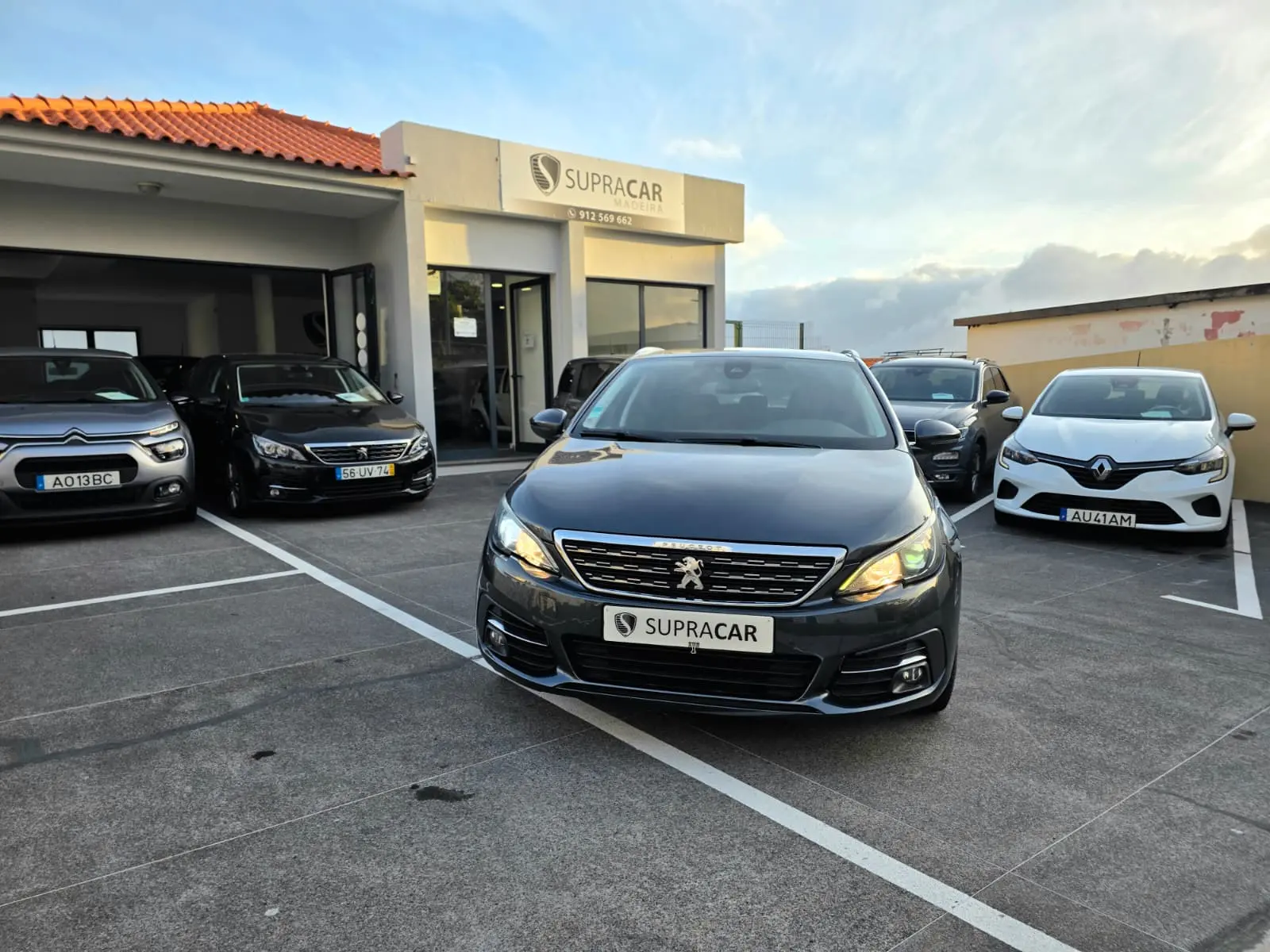 Peugeot 308 1.5 BlueHDi Style EAT8 2