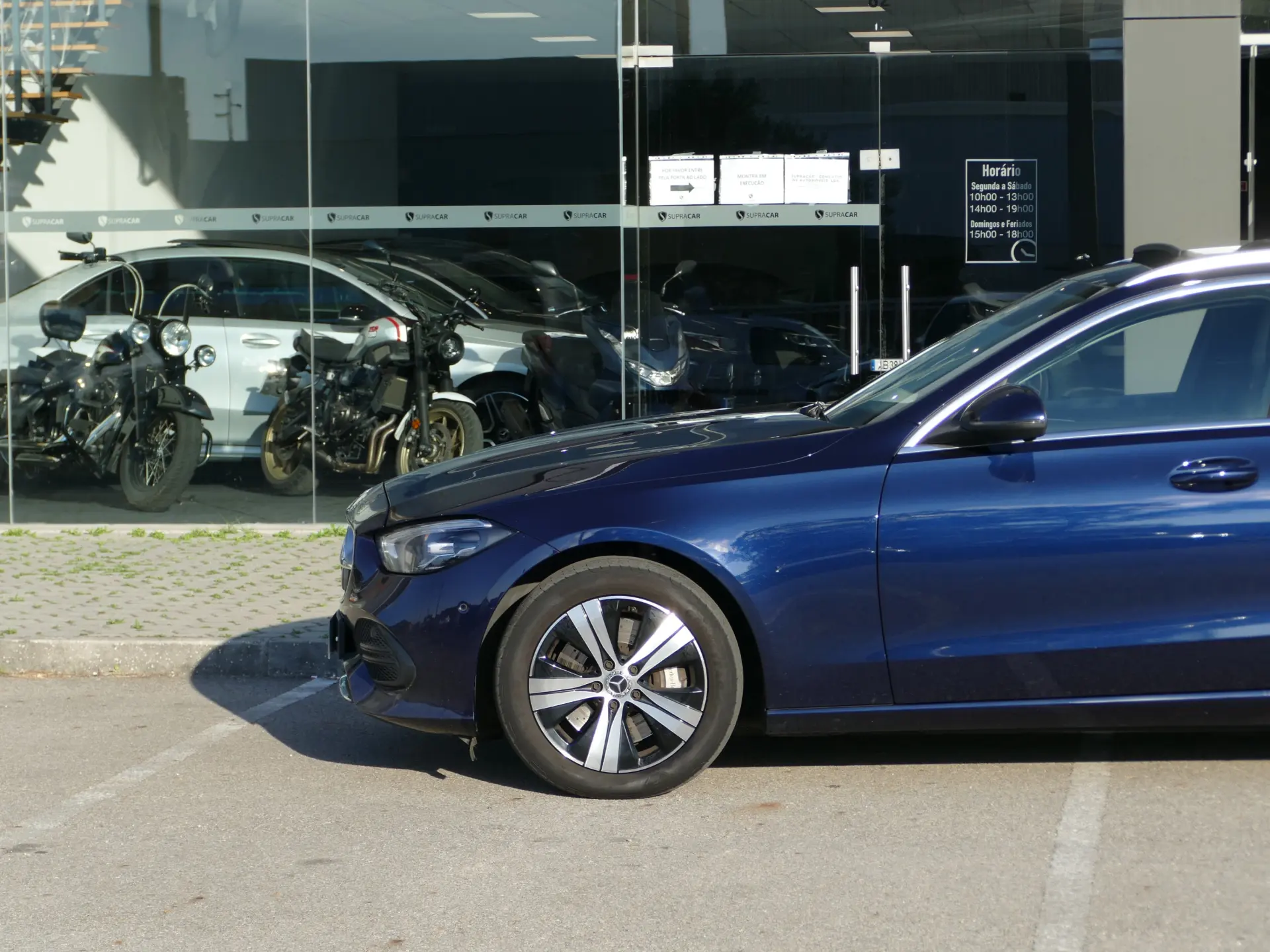 Mercedes-Benz C 300 e Avantgarde 17