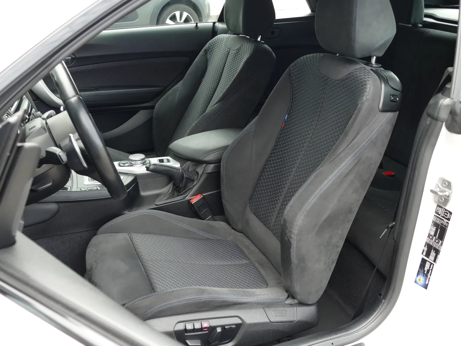 BMW 220 d Cabrio Pack M Auto 31