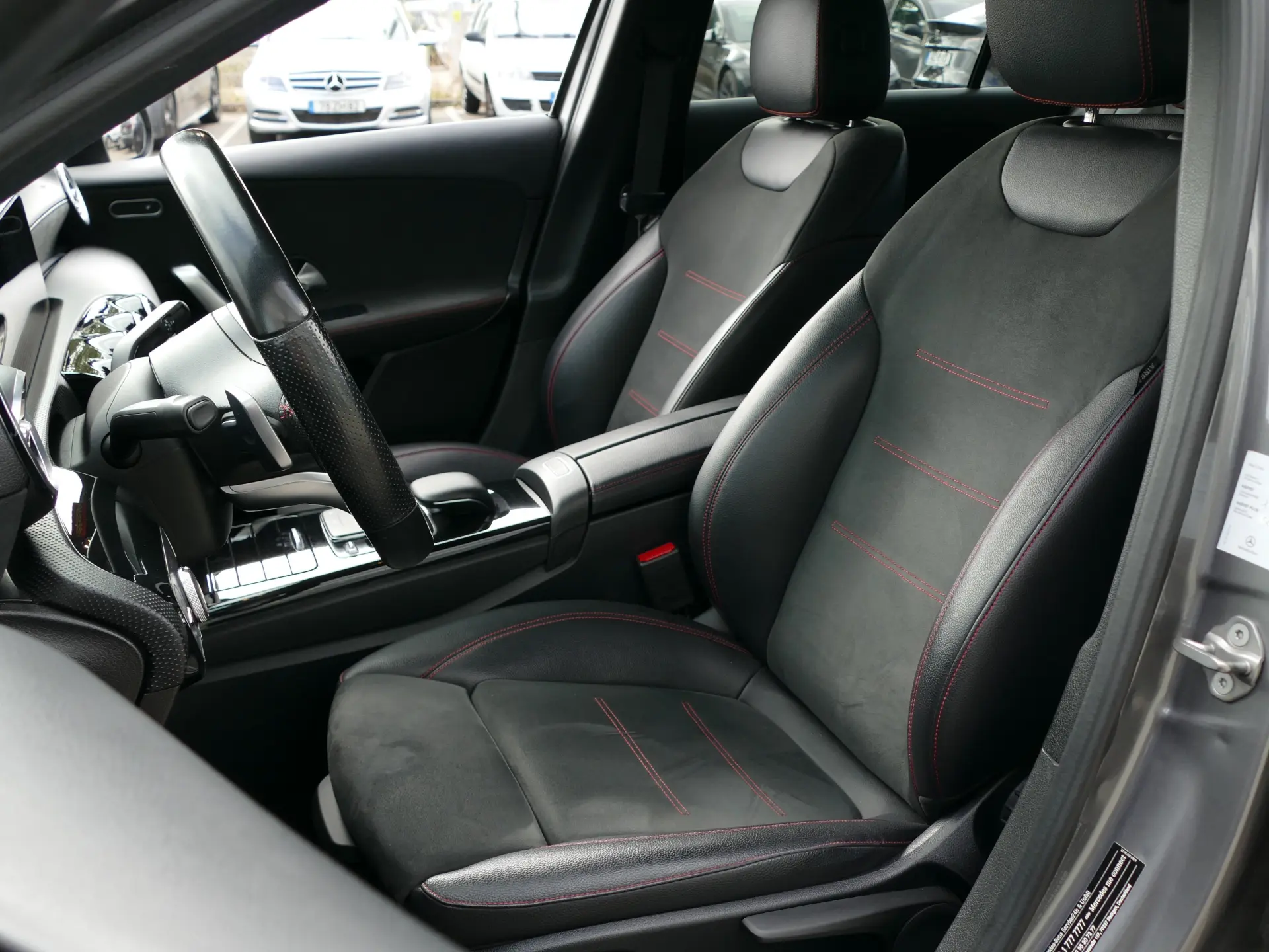 Mercedes-Benz A 180 Limousine d AMG Line Aut. 26