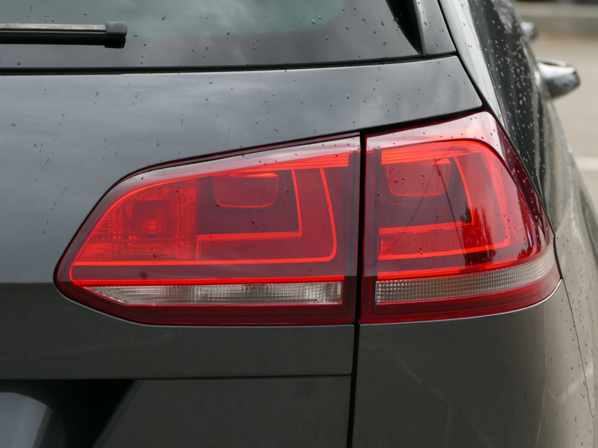 Volkswagen Golf Variant 2.0 TDI GTD DSG 12