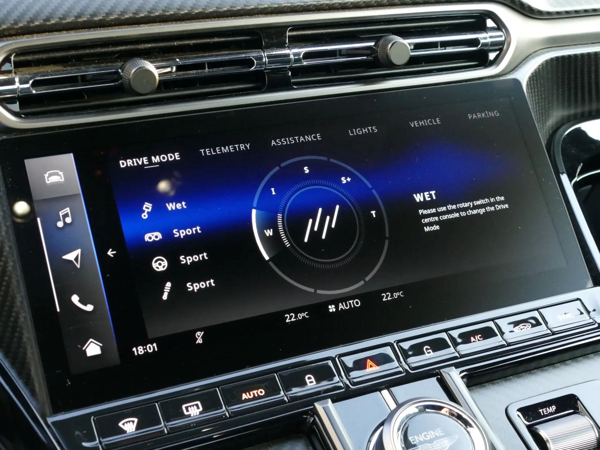 Aston Martin Vantage Coupe V8 32