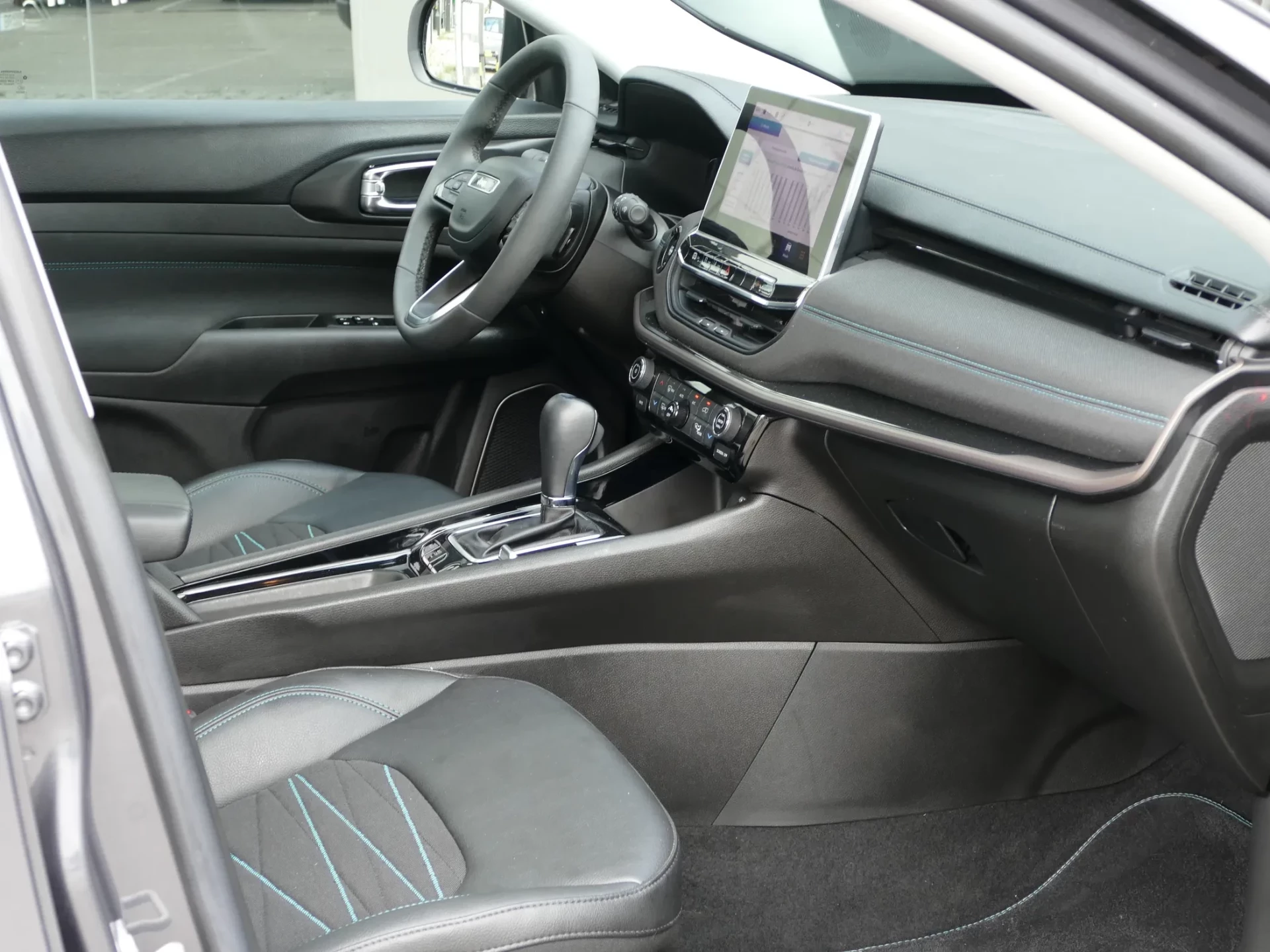 Jeep Compass 1.3 TG 4Xe Trailhawk 36