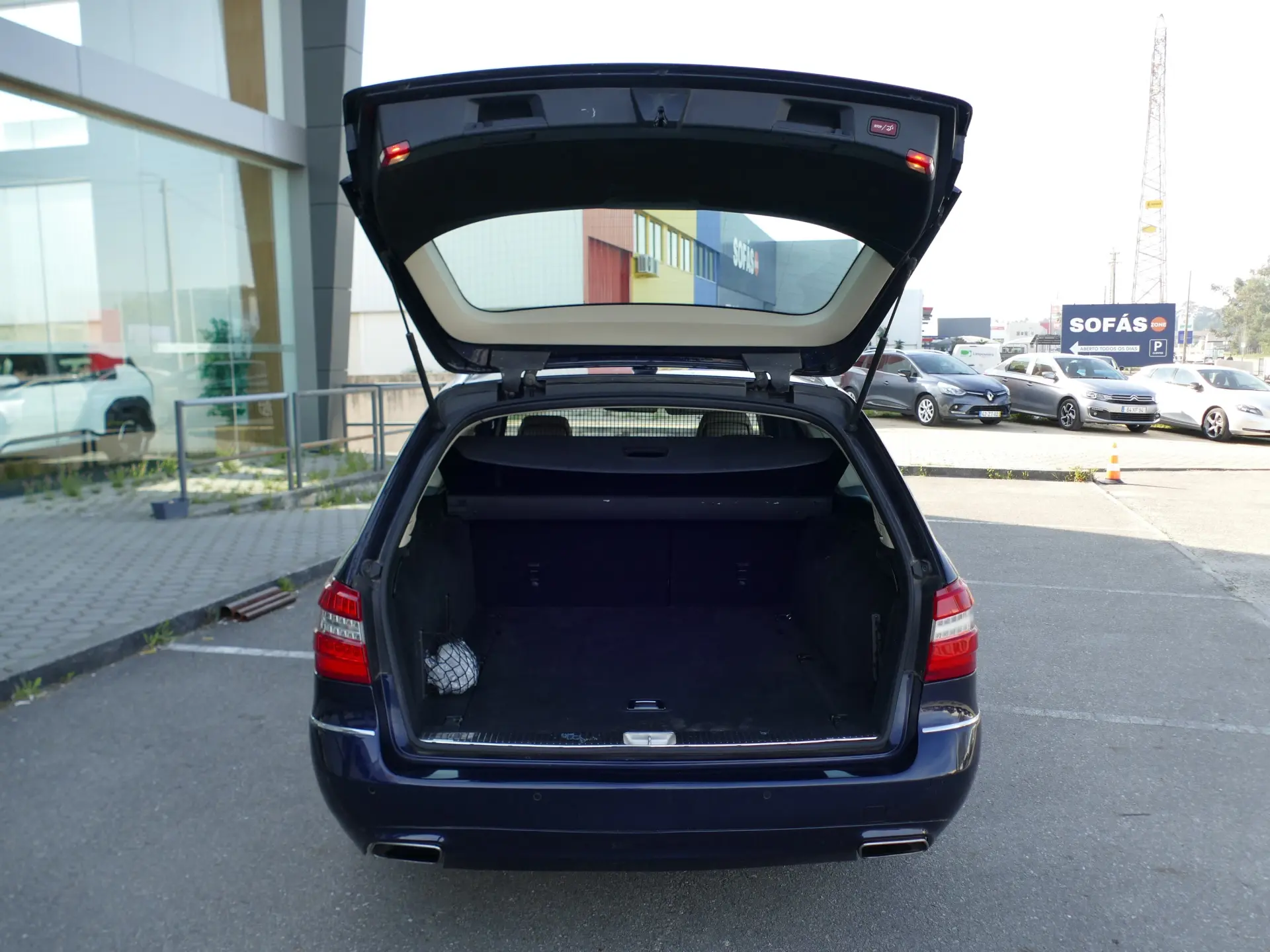 Mercedes-Benz E 220 CDi Avantgarde BE Auto. 15