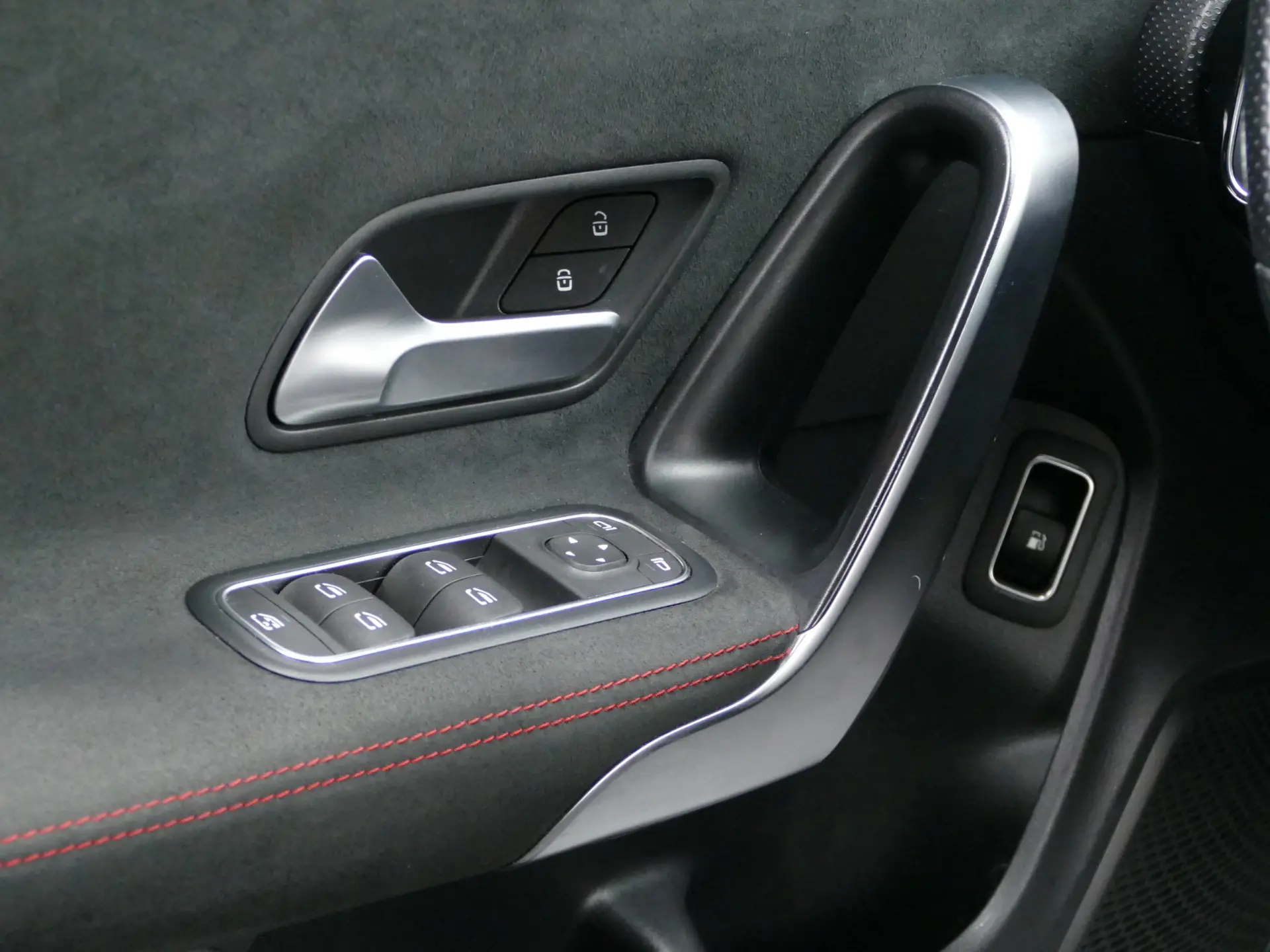 Mercedes-Benz CLA 250 e AMG Line 30