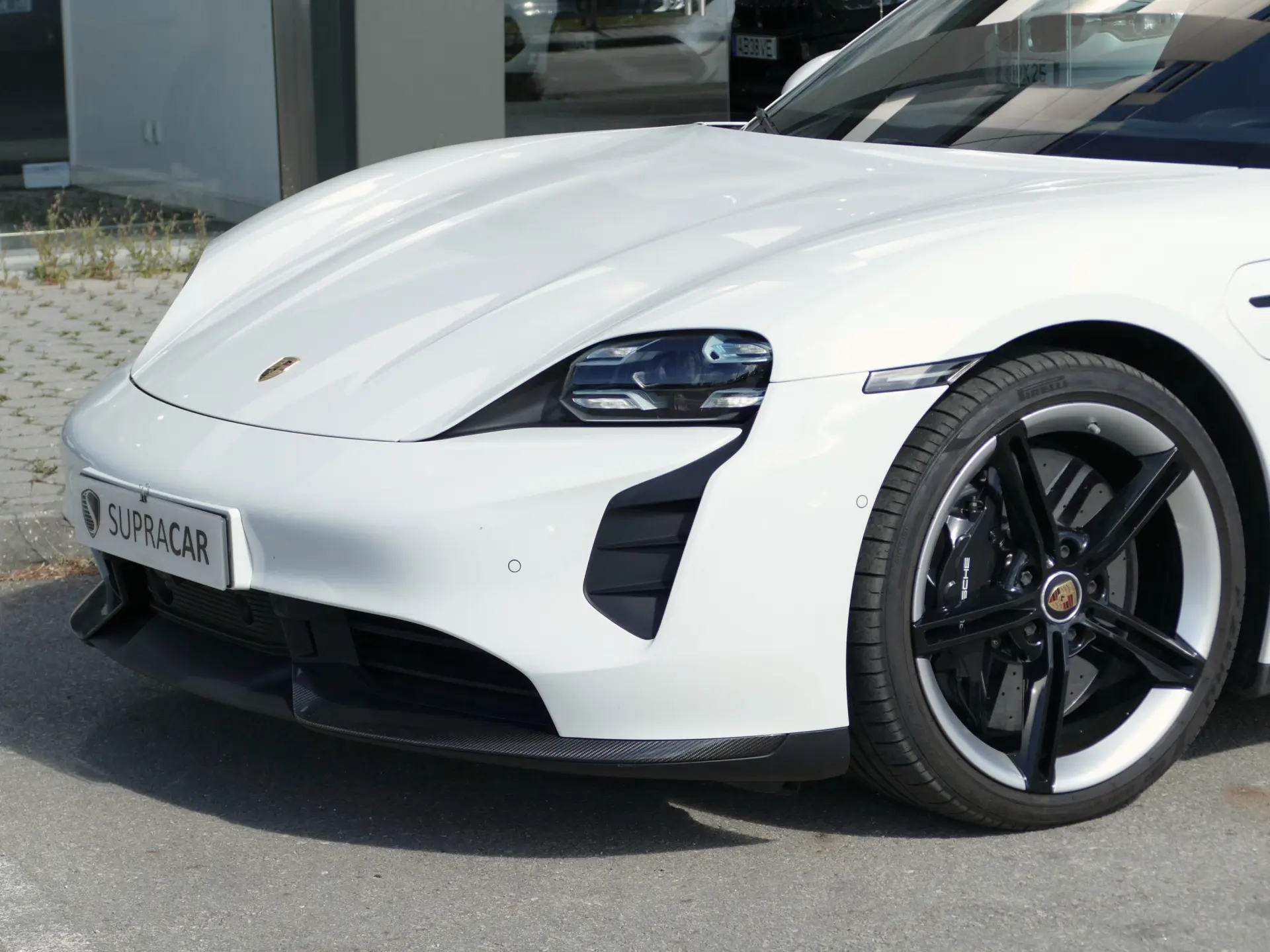Porsche Taycan Turbo S 3