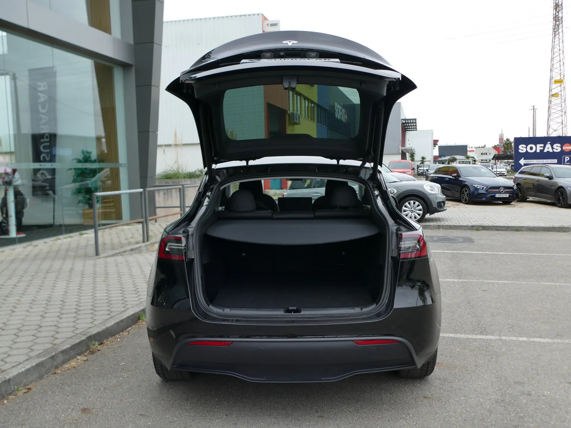 Tesla Model Y Standard 14