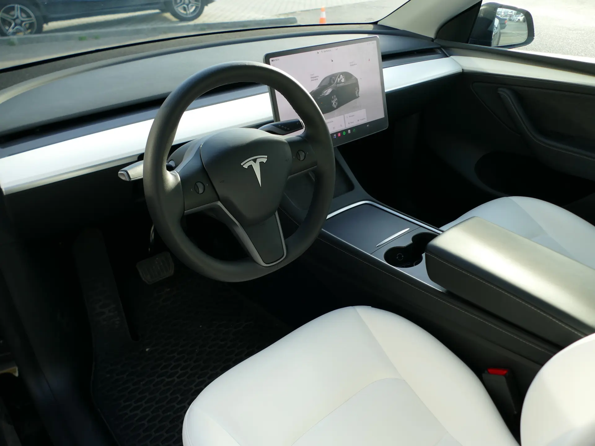 Tesla Model Y Standard 21