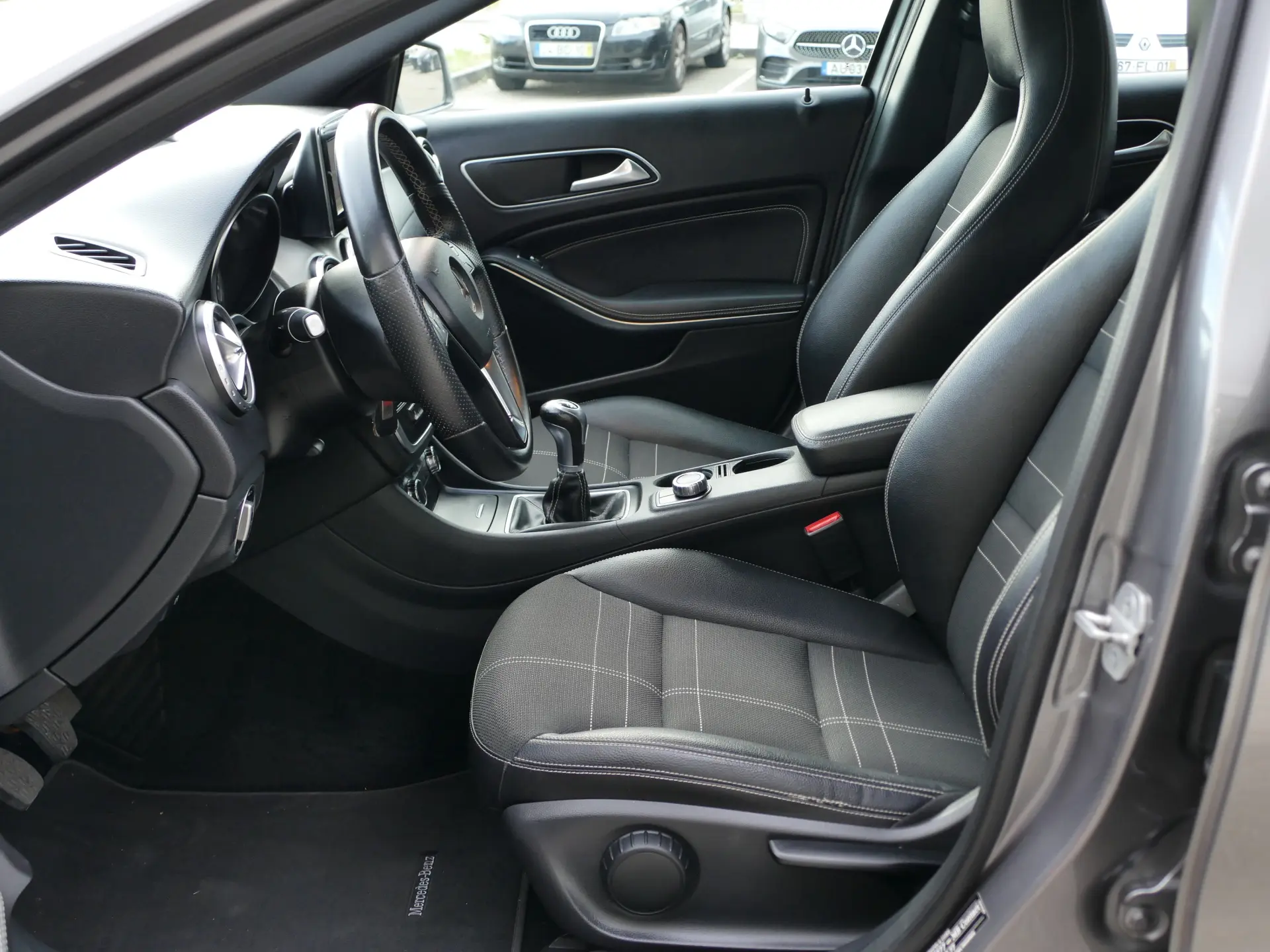 Mercedes-Benz GLA 180 CDi Urban 23